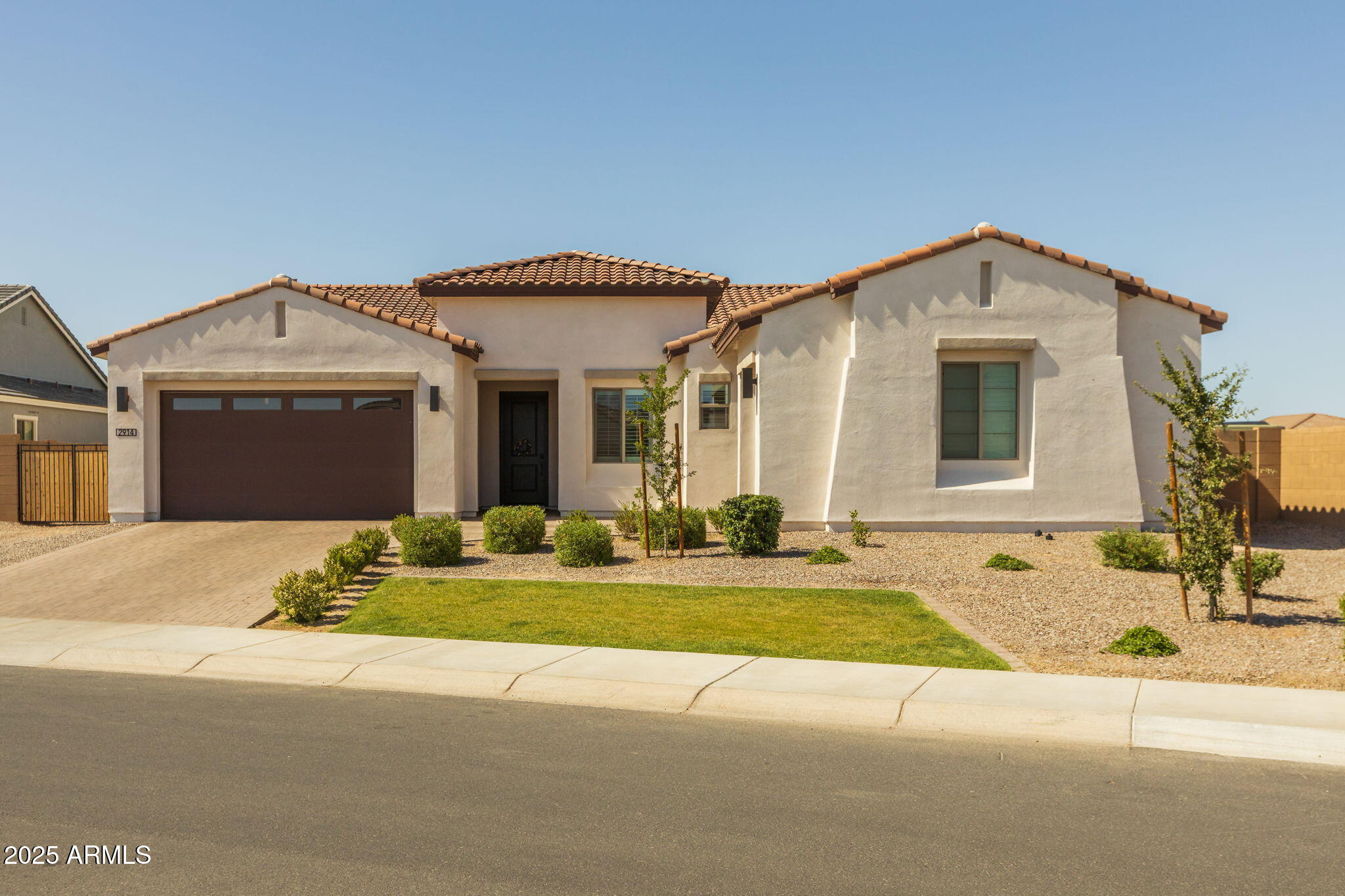 2914 E FLINTLOCK Drive