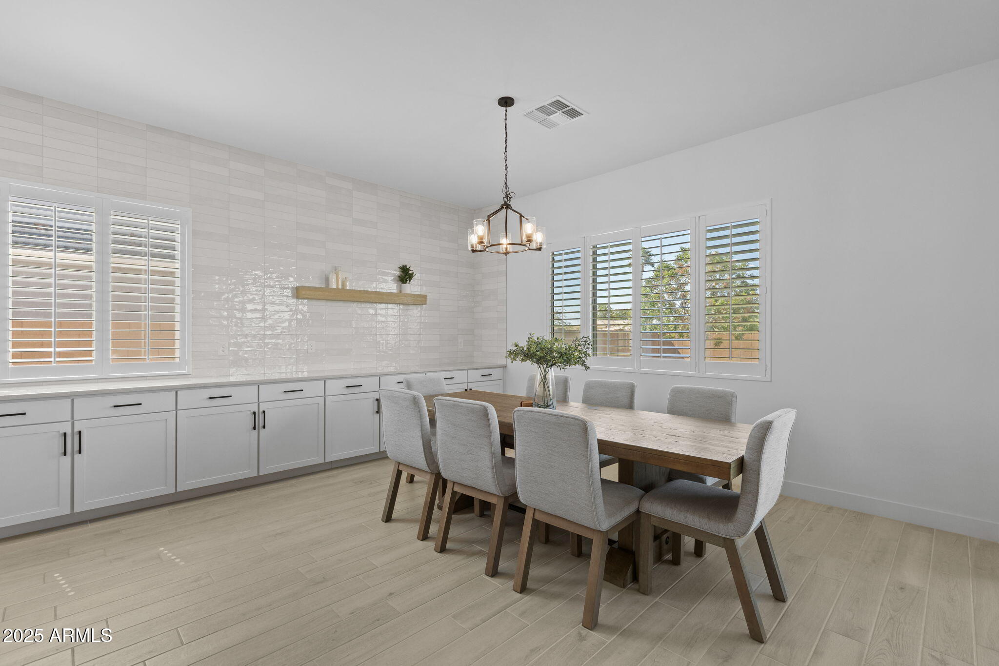 2914 E FLINTLOCK Drive