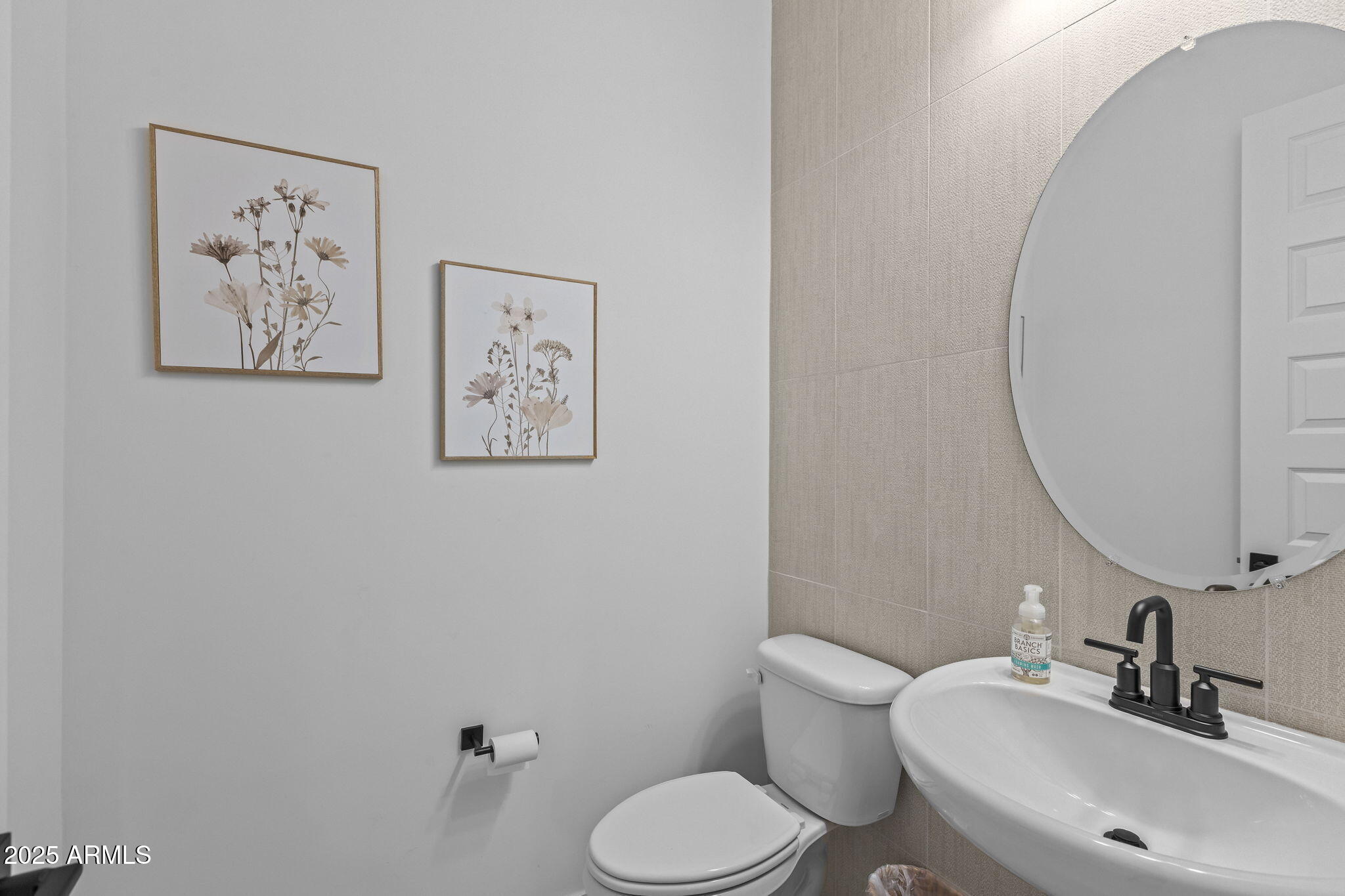 2914 E FLINTLOCK Drive