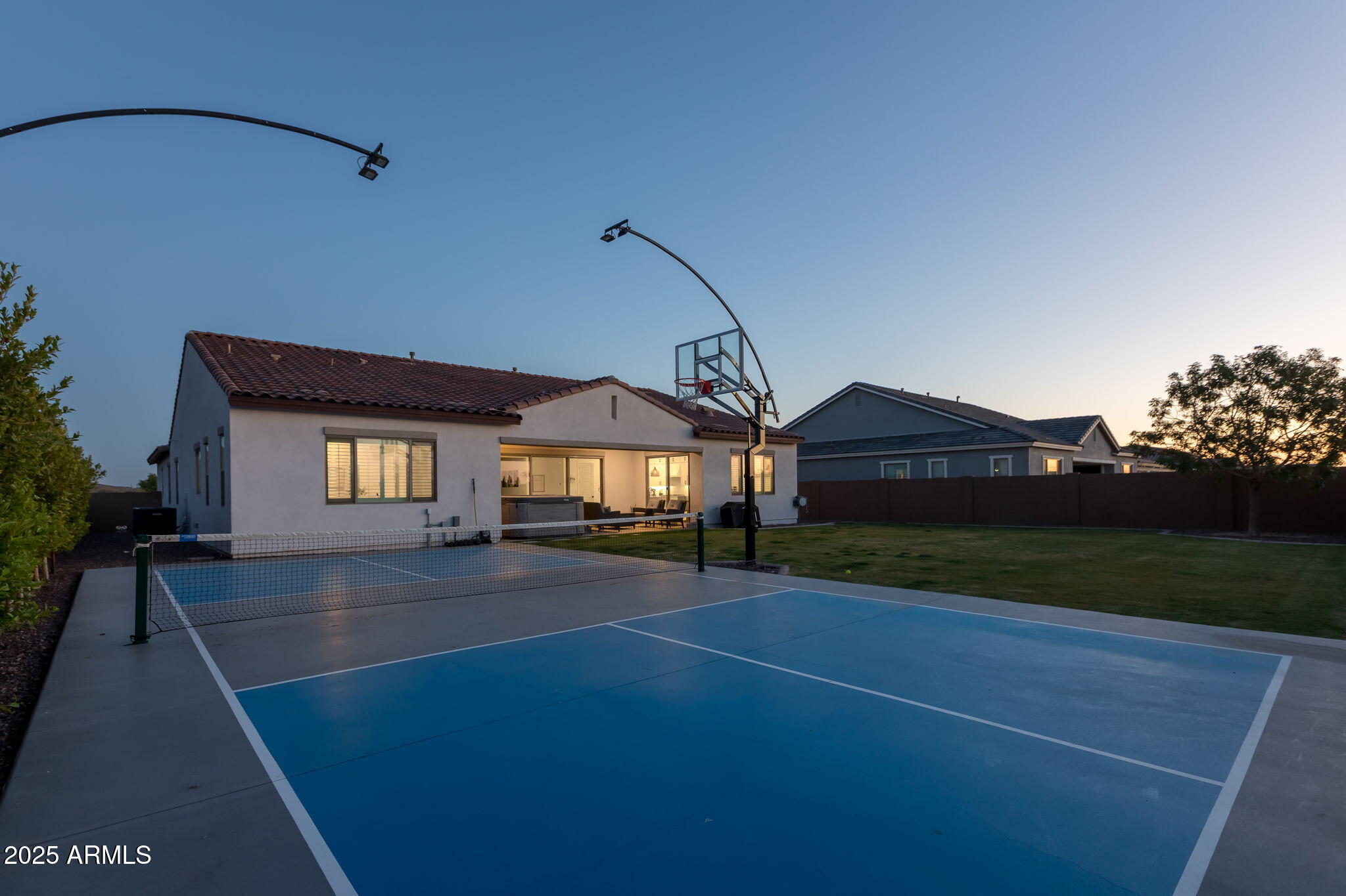 2914 E FLINTLOCK Drive