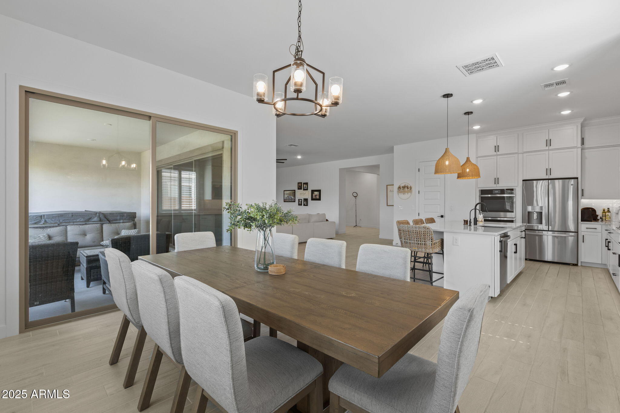 2914 E FLINTLOCK Drive