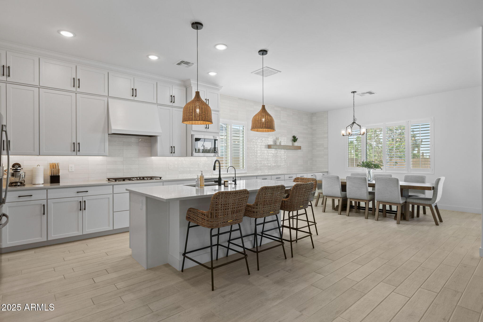 2914 E FLINTLOCK Drive