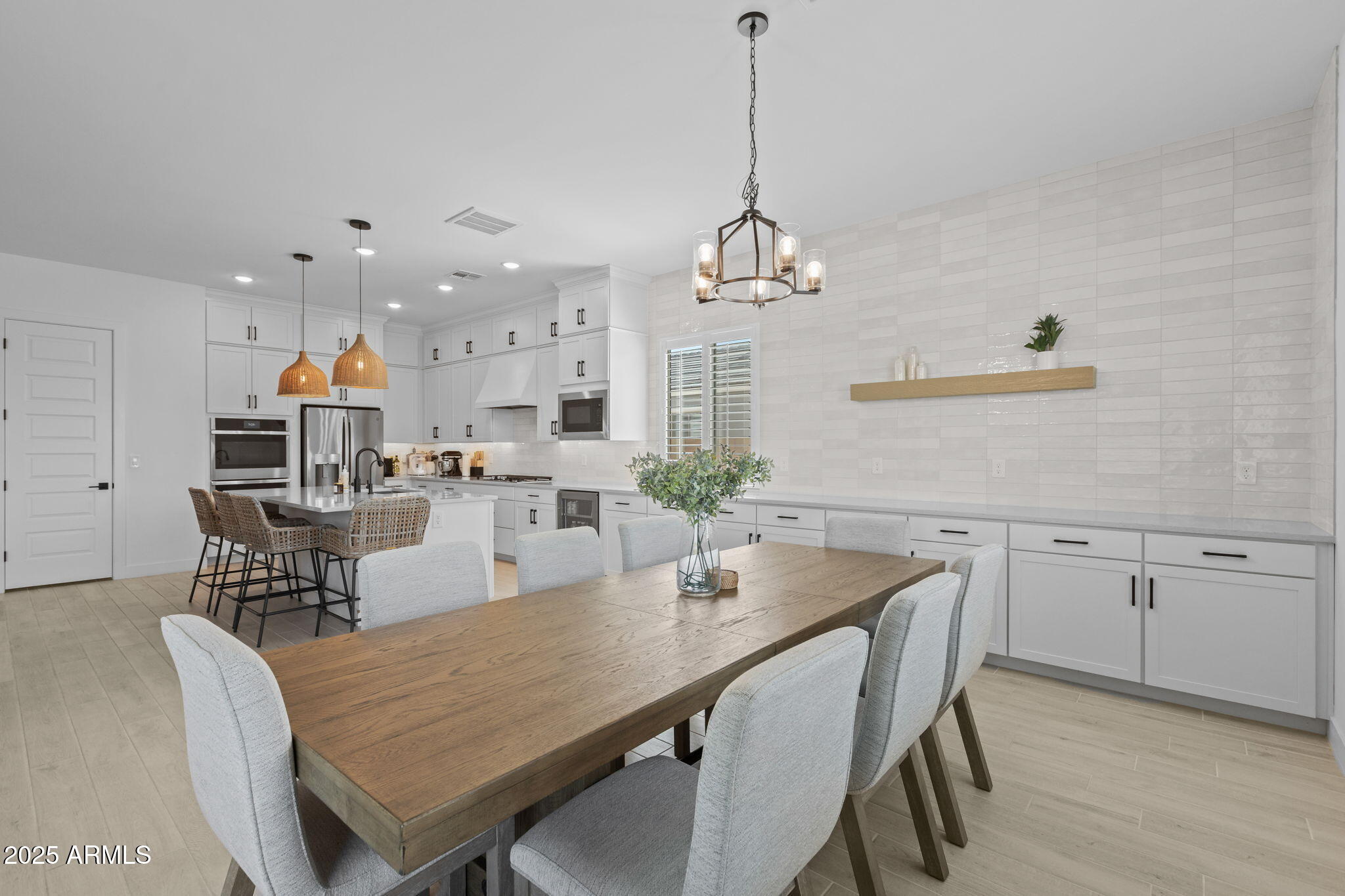 2914 E FLINTLOCK Drive