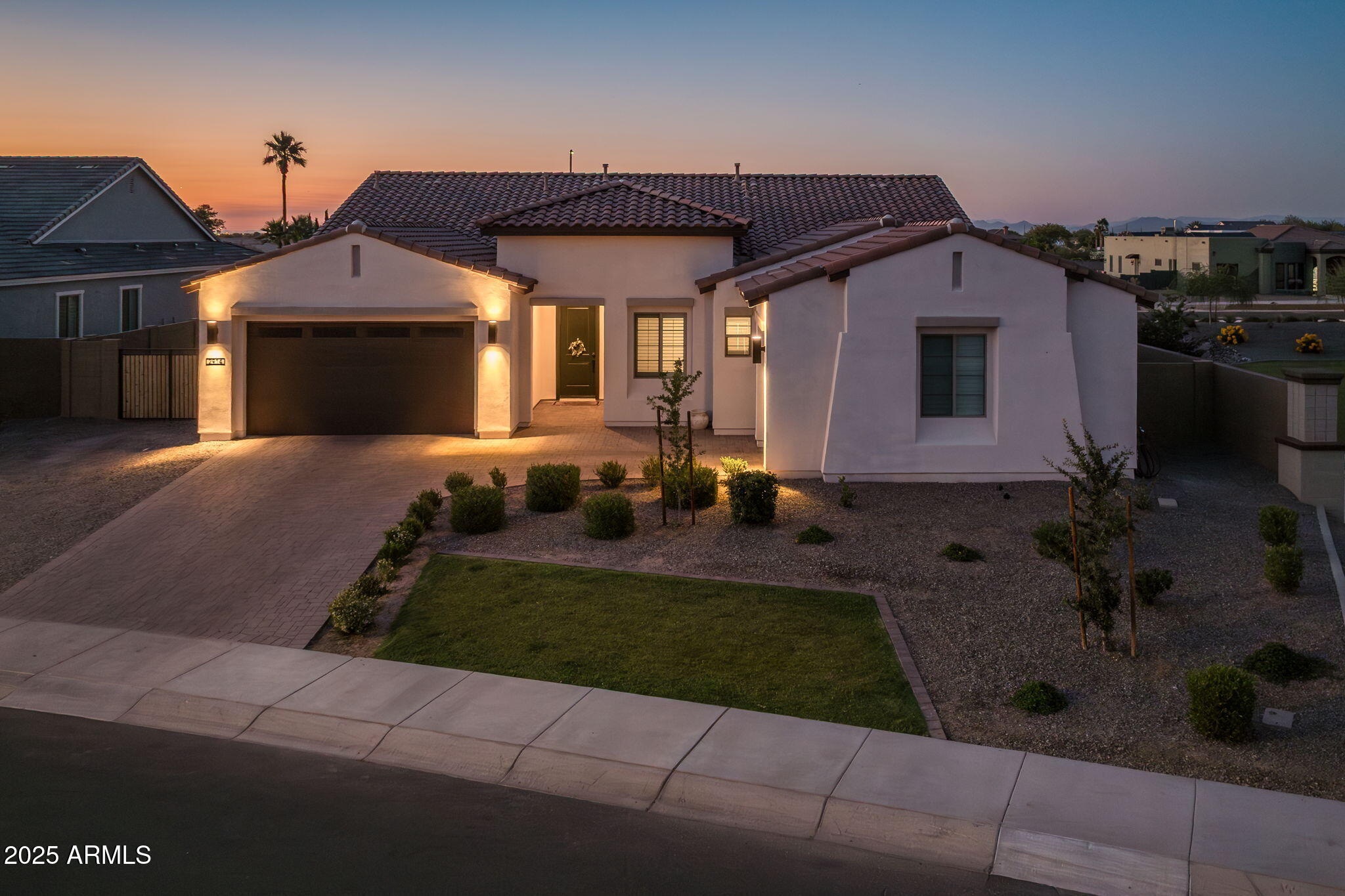 2914 E FLINTLOCK Drive