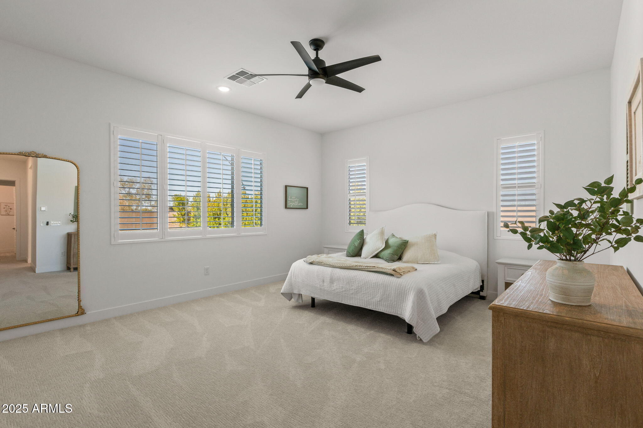 2914 E FLINTLOCK Drive