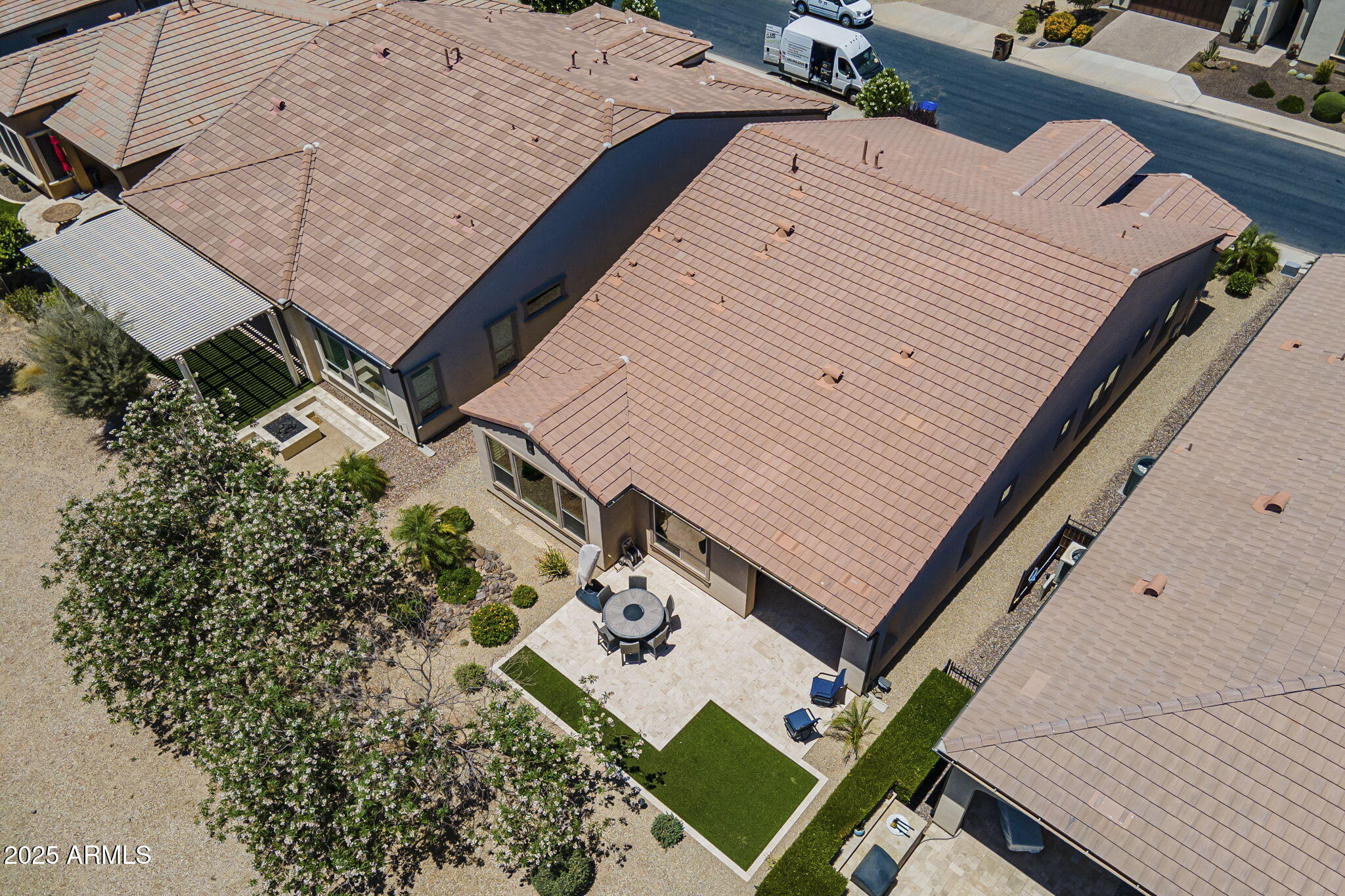 841 E FARMERS Lane