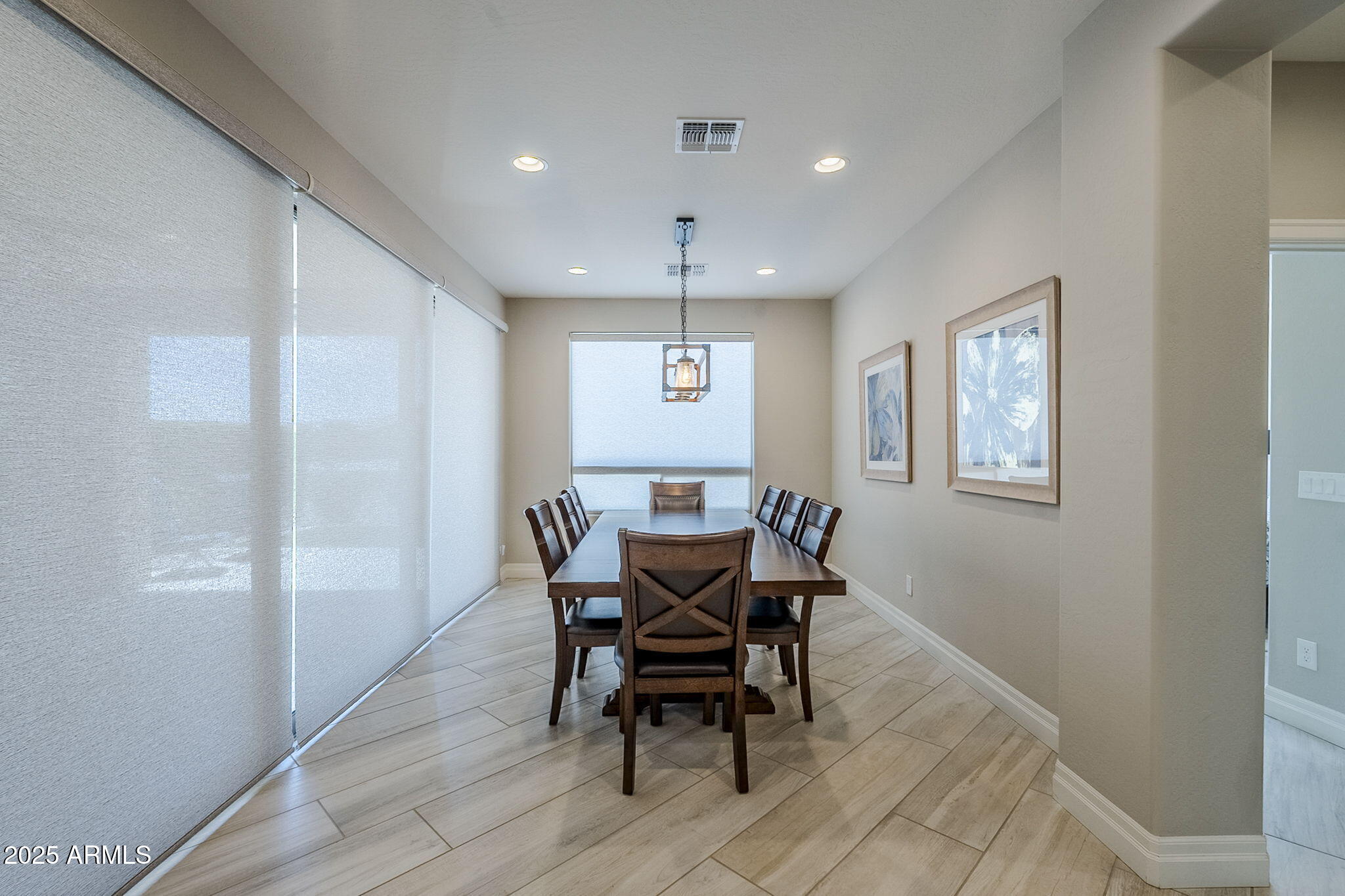 841 E FARMERS Lane