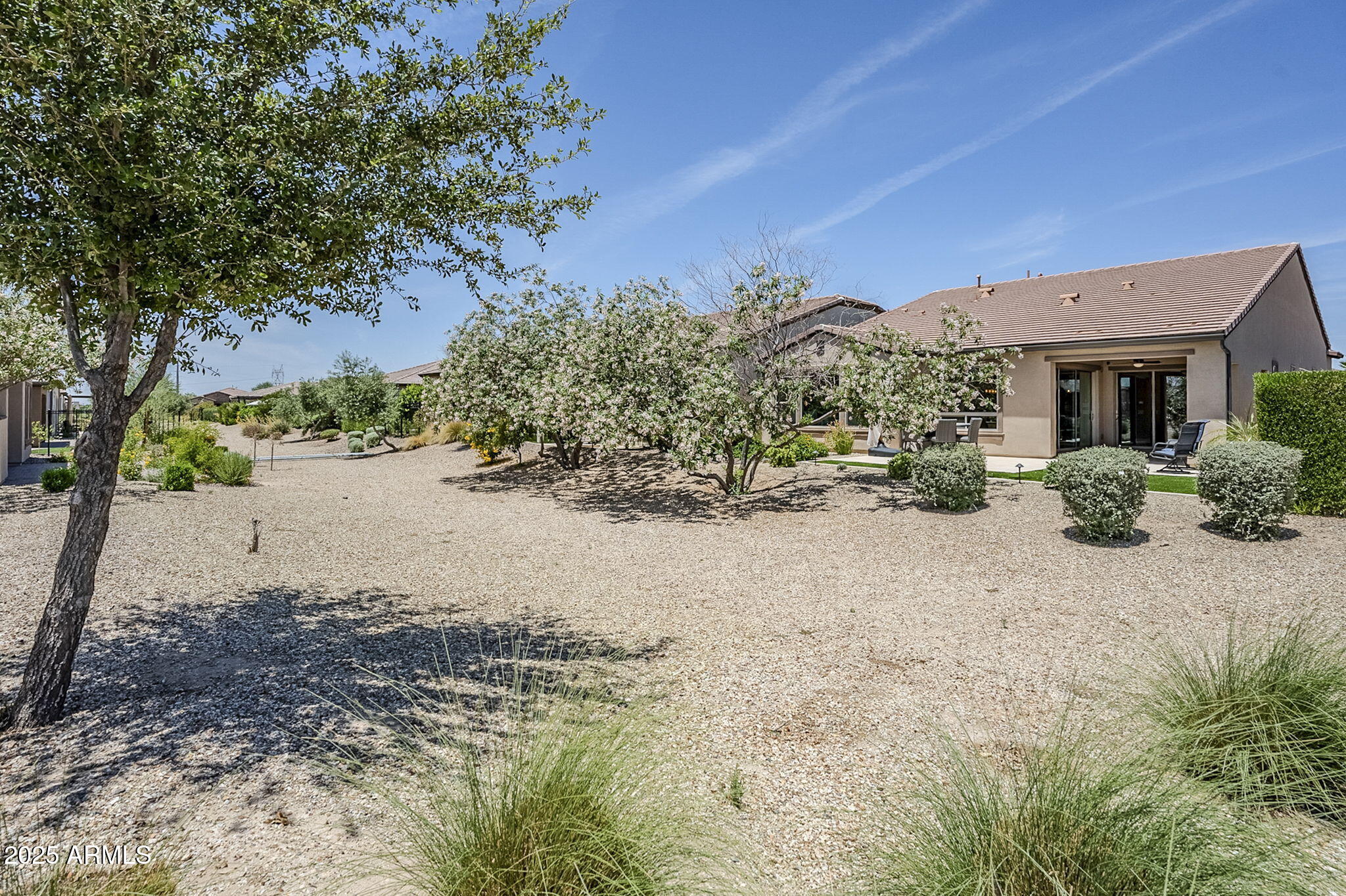 841 E FARMERS Lane