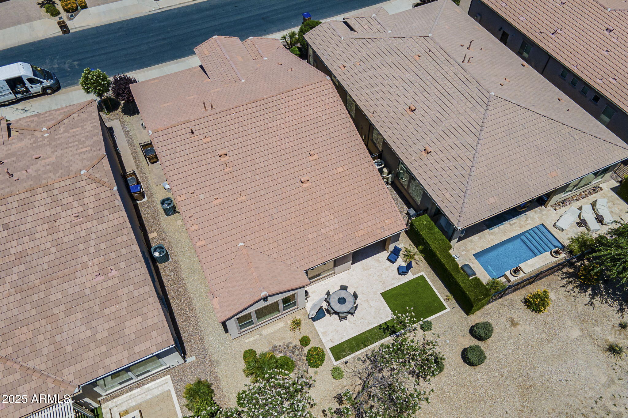 841 E FARMERS Lane