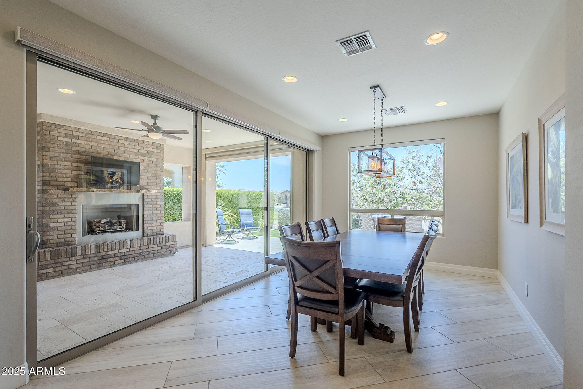 841 E FARMERS Lane