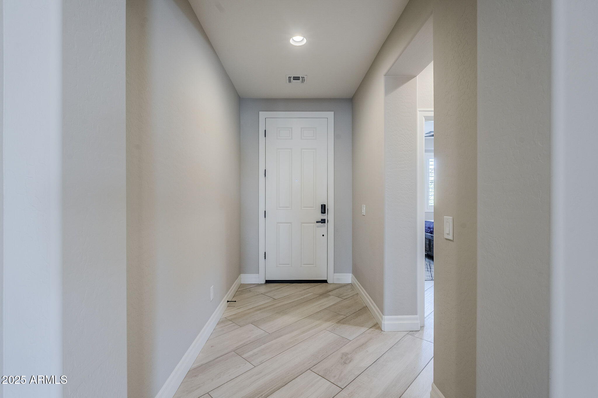 841 E FARMERS Lane