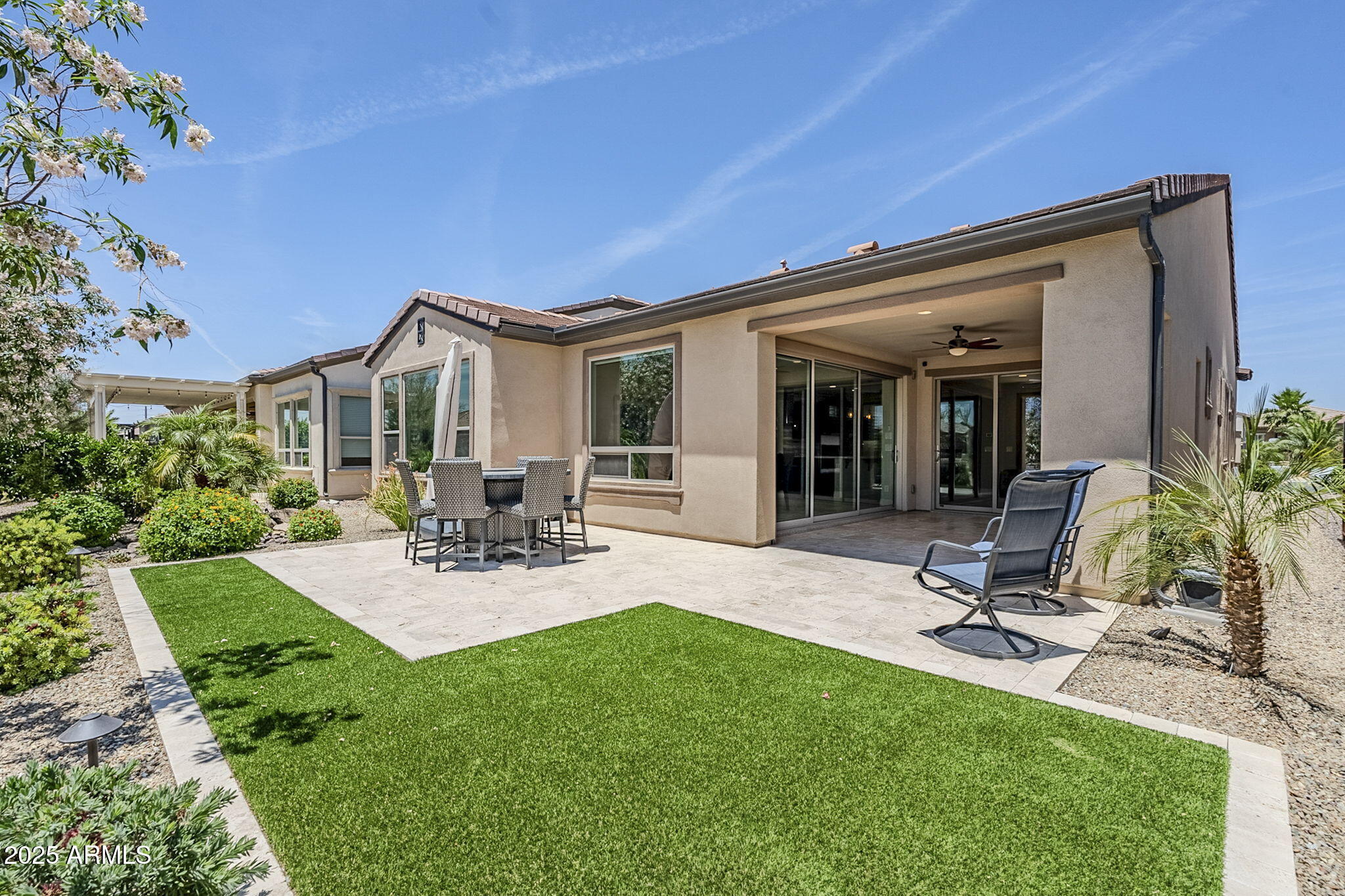 841 E FARMERS Lane