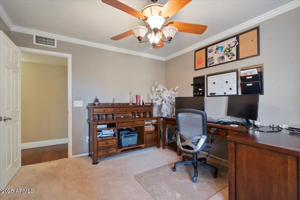 1670 E WHITTEN Street