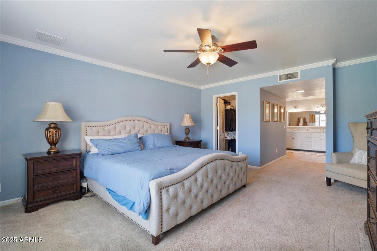 1670 E WHITTEN Street