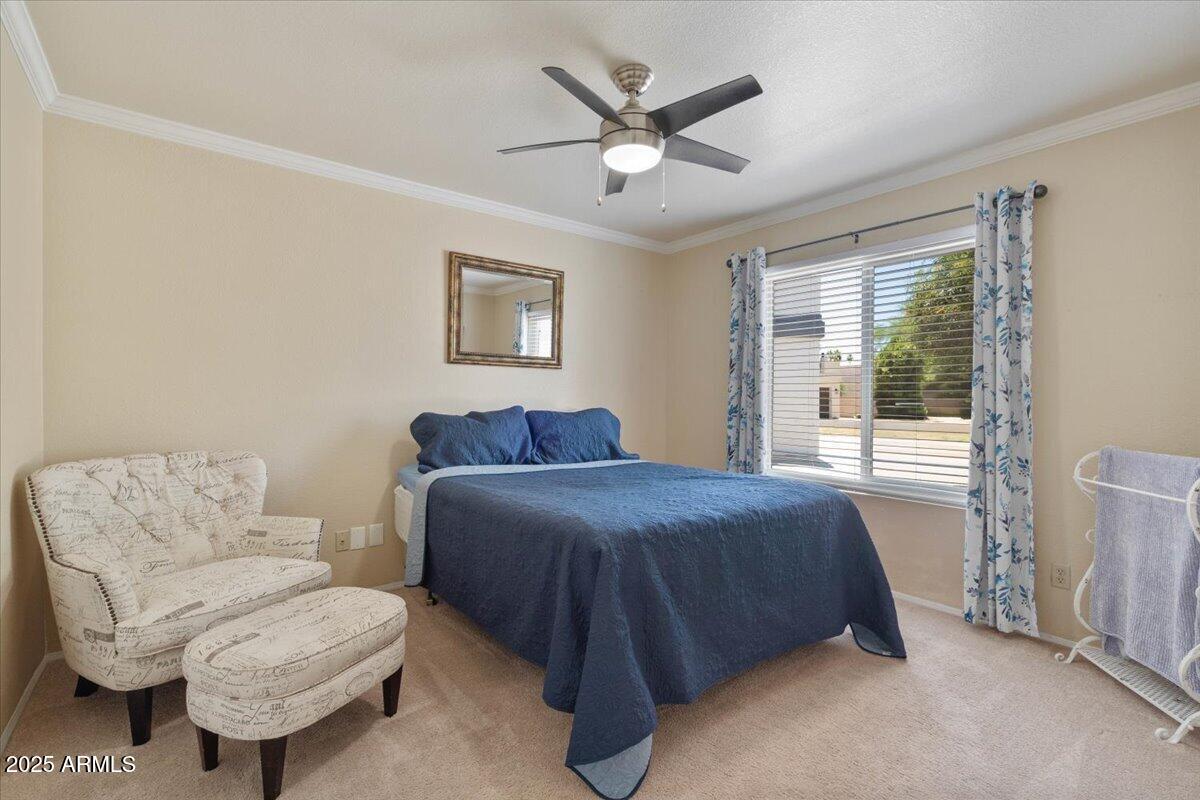 1670 E WHITTEN Street