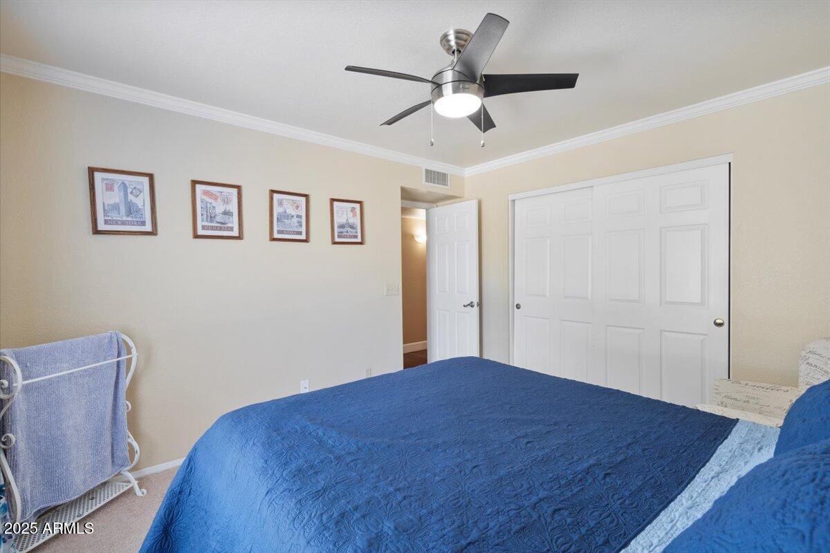 1670 E WHITTEN Street