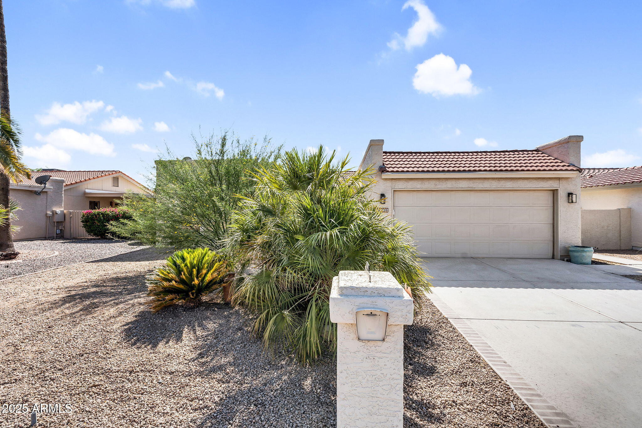 25810 S BOXWOOD Drive