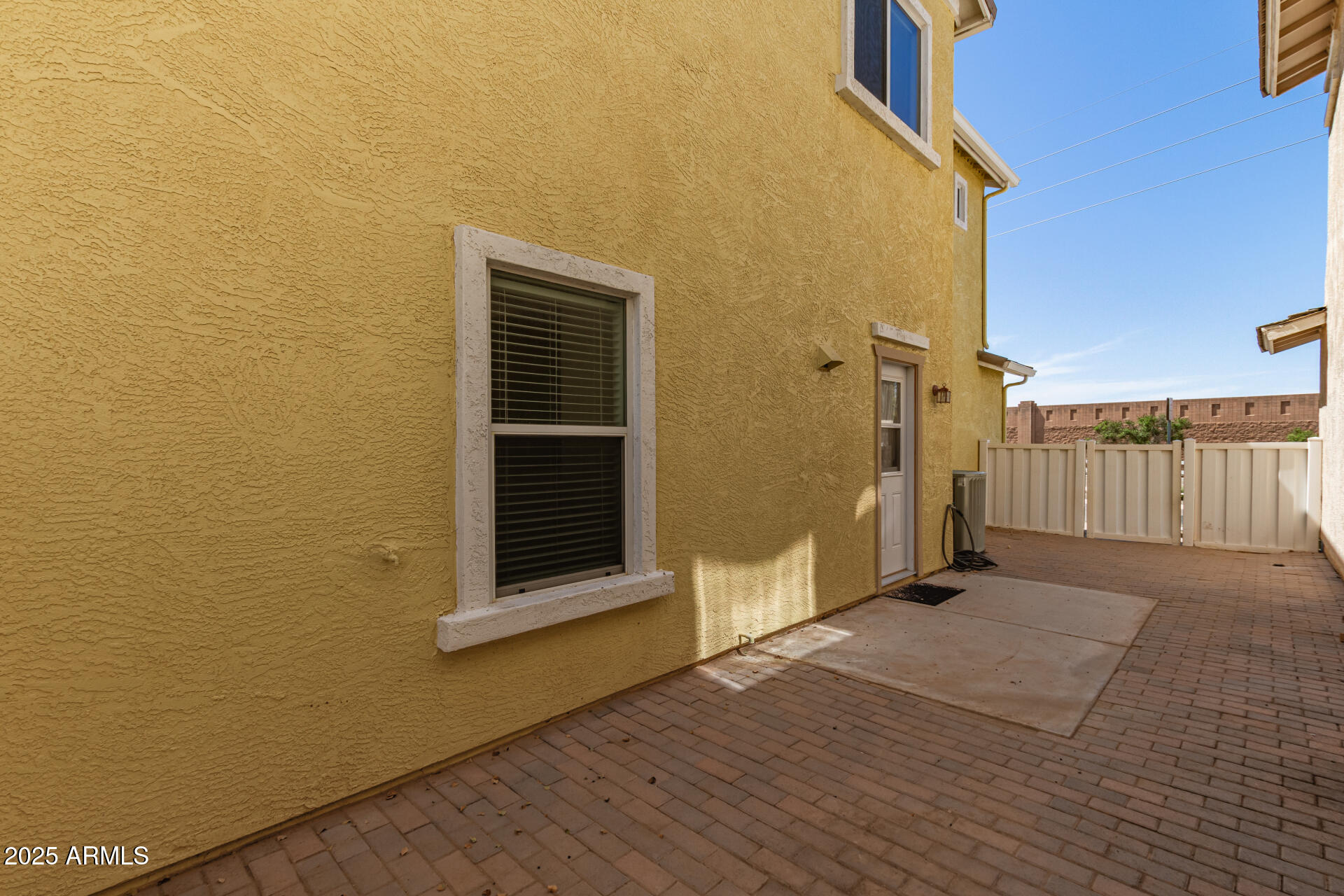 3085 E CAMELLIA Drive