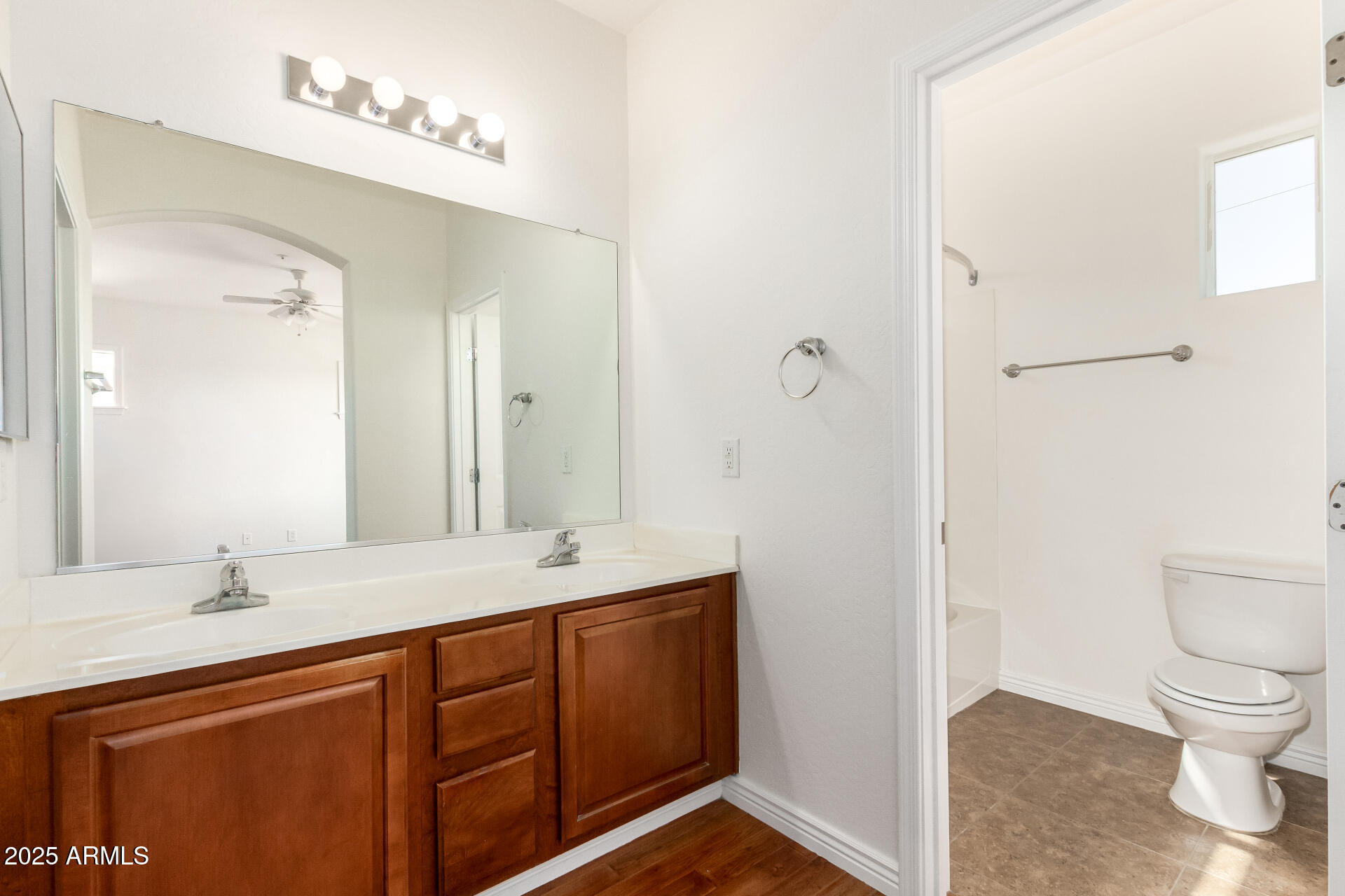3085 E CAMELLIA Drive