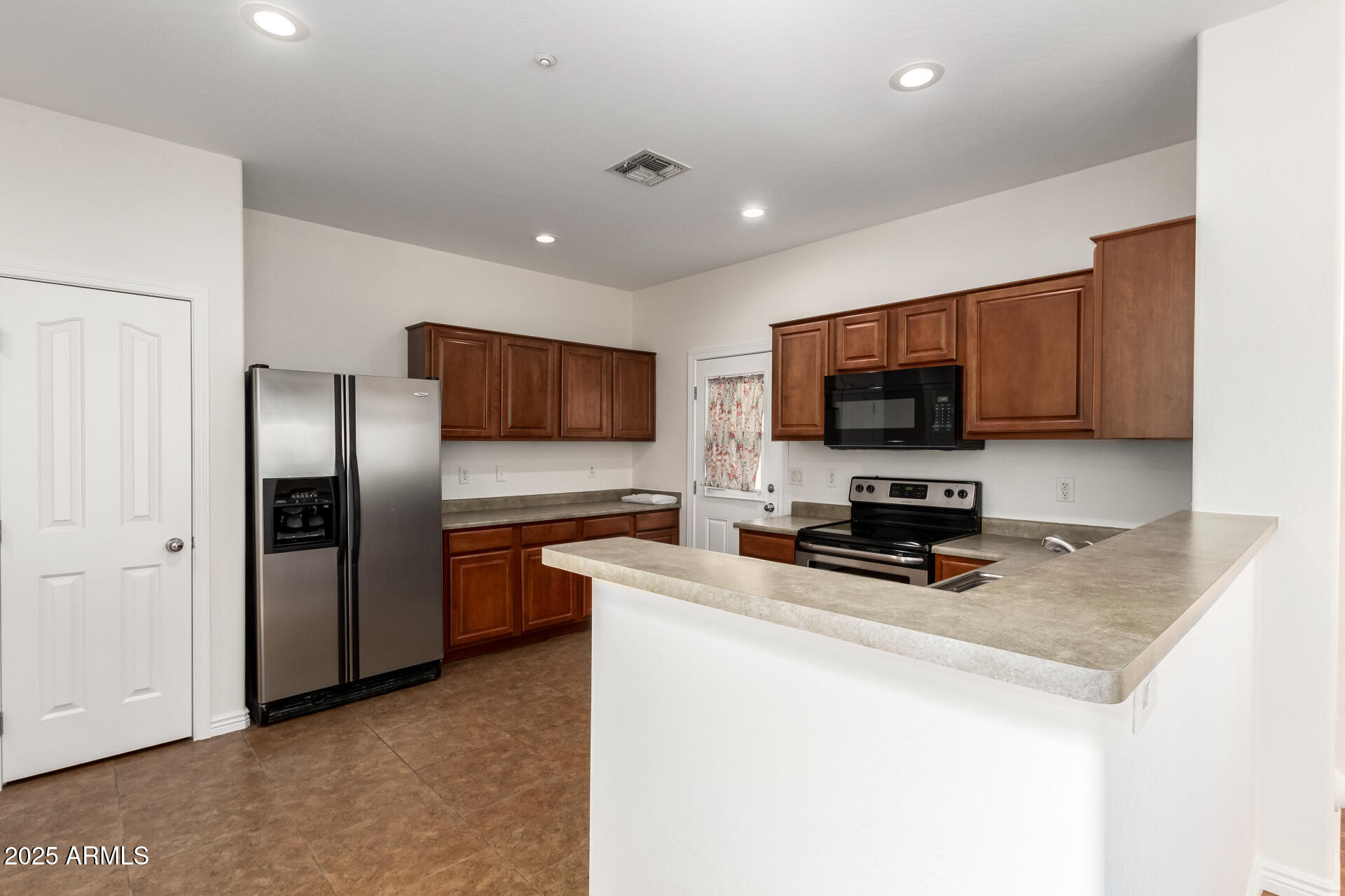 3085 E CAMELLIA Drive