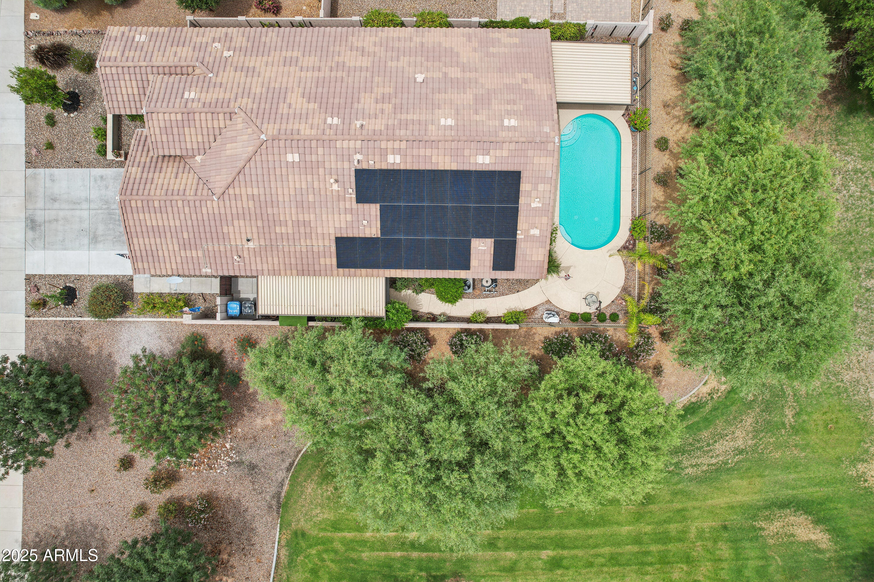 5029 S CARLYLE Drive