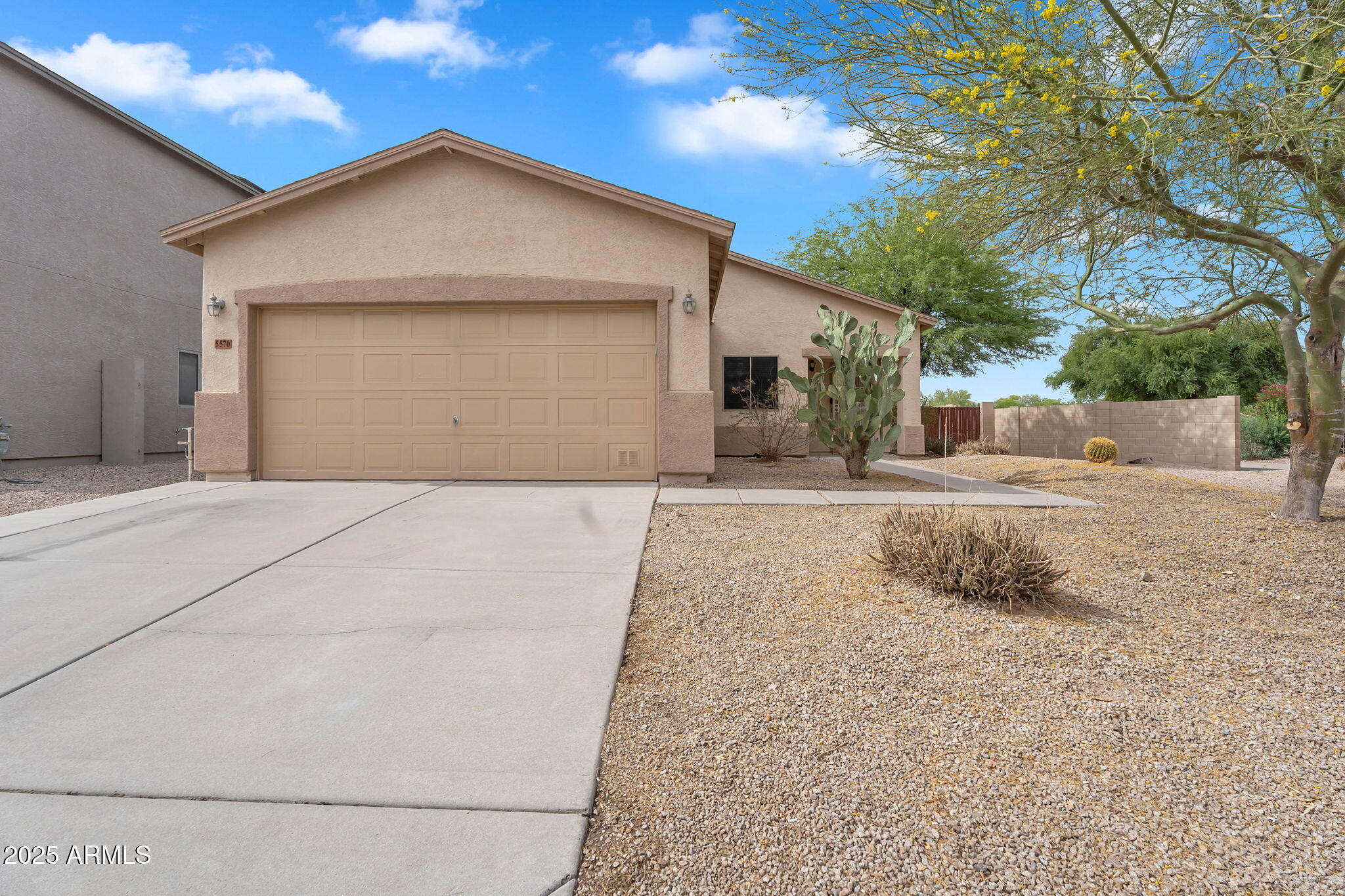 5570 E Quiet Retreat