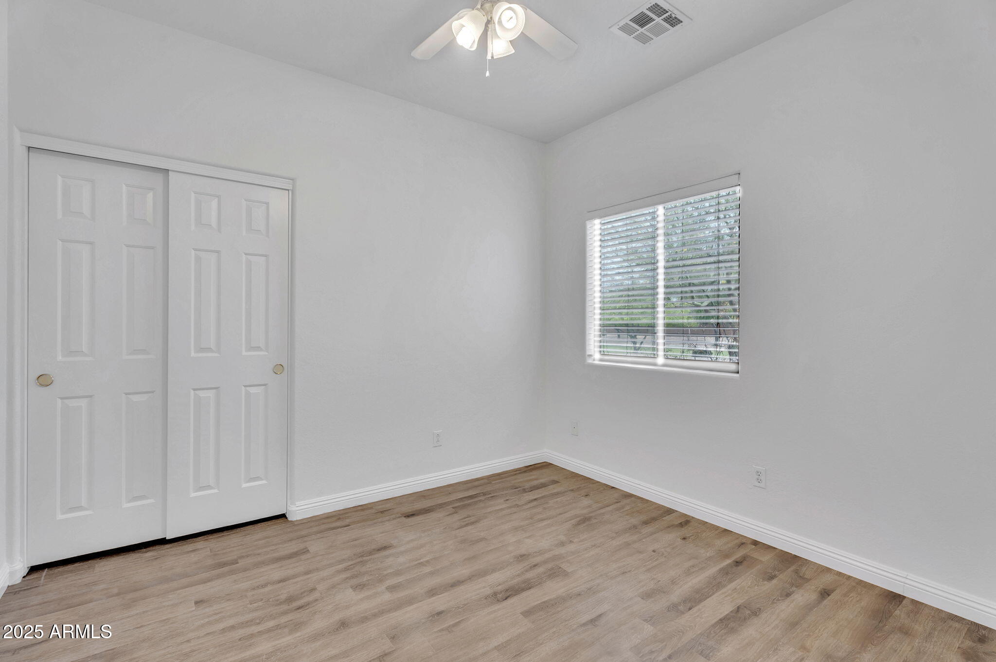5570 E Quiet Retreat
