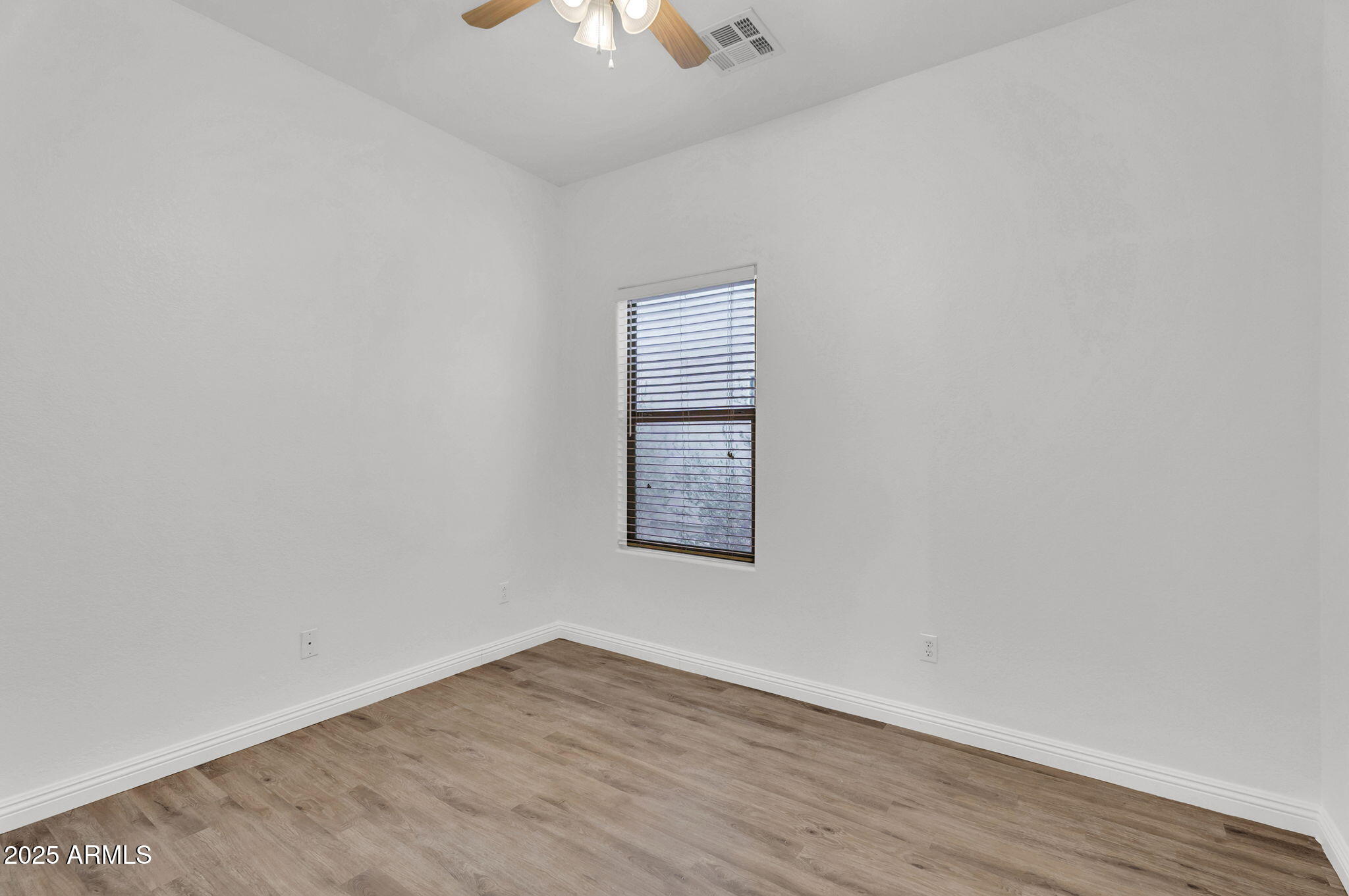 5570 E Quiet Retreat