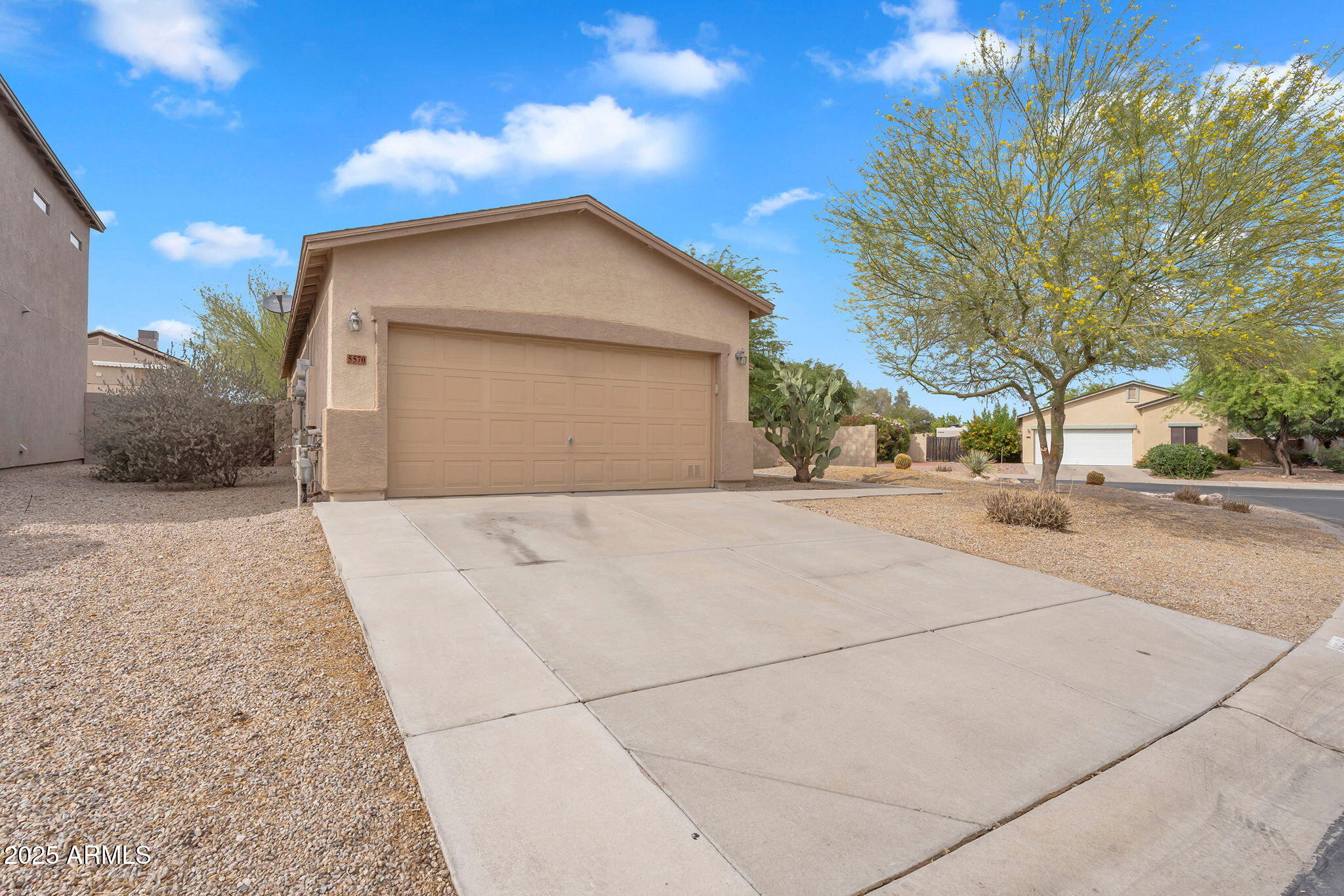 5570 E Quiet Retreat