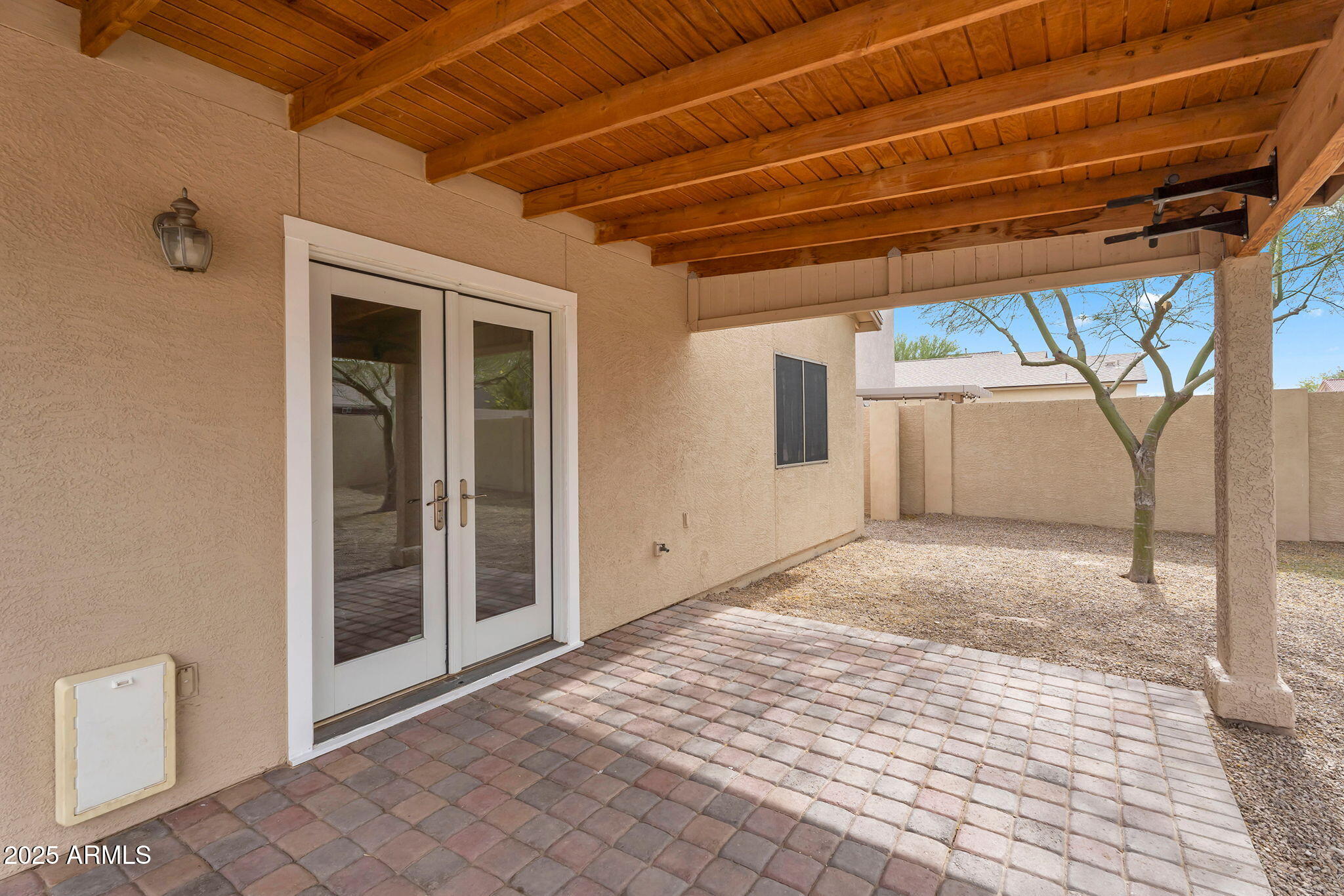 5570 E Quiet Retreat