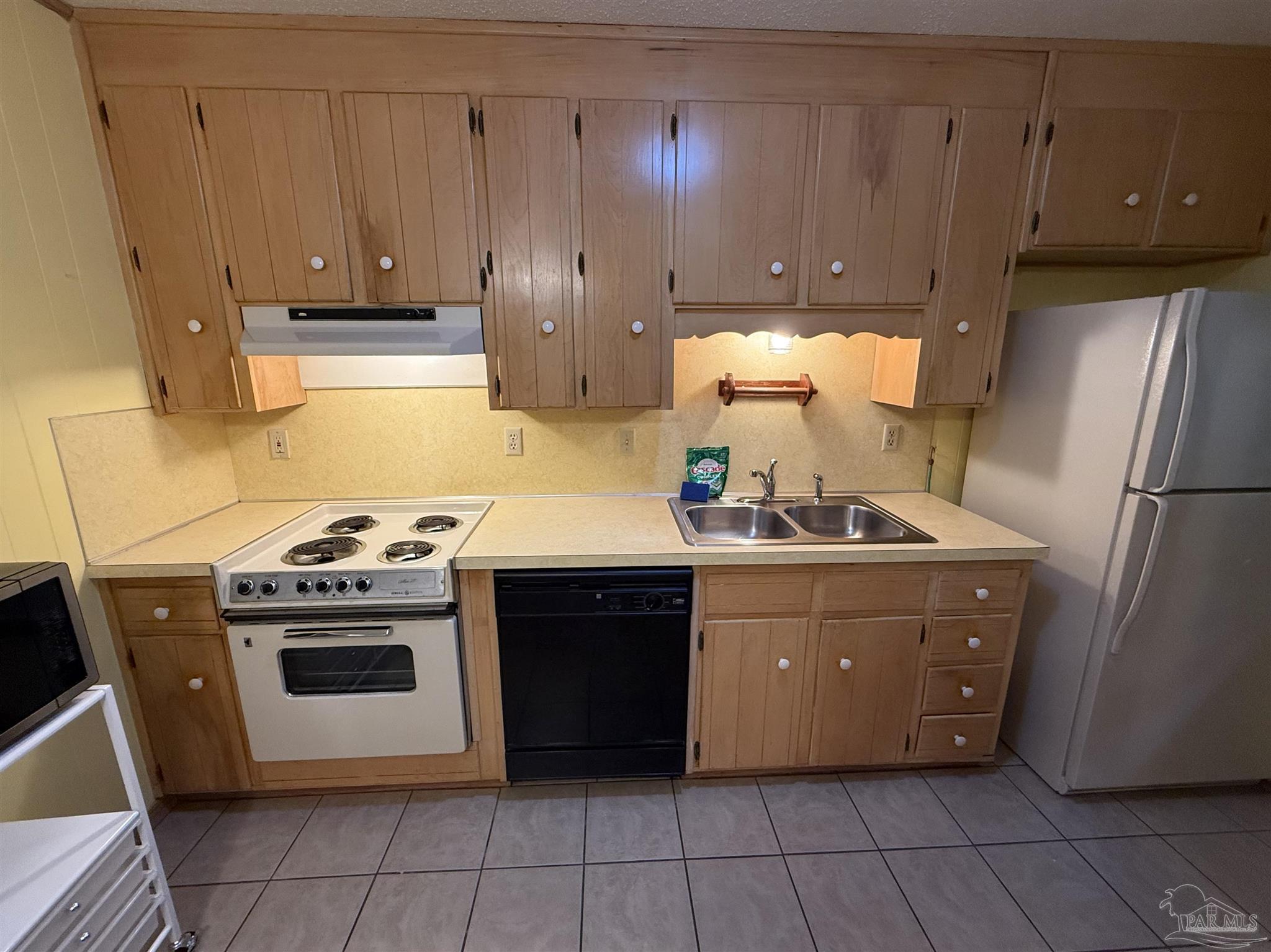 1469 E Johnson Ave # 1467