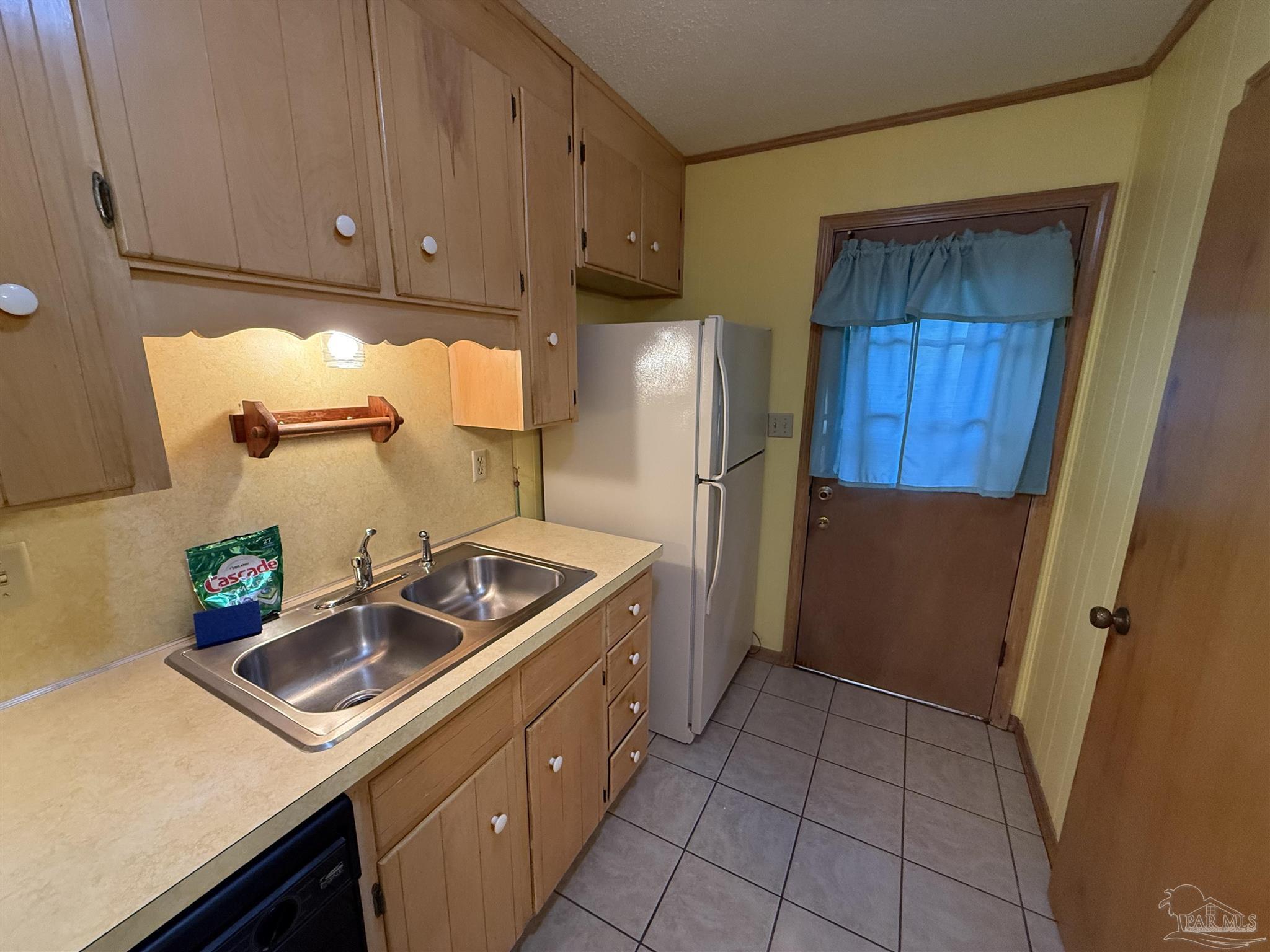 1469 E Johnson Ave # 1467