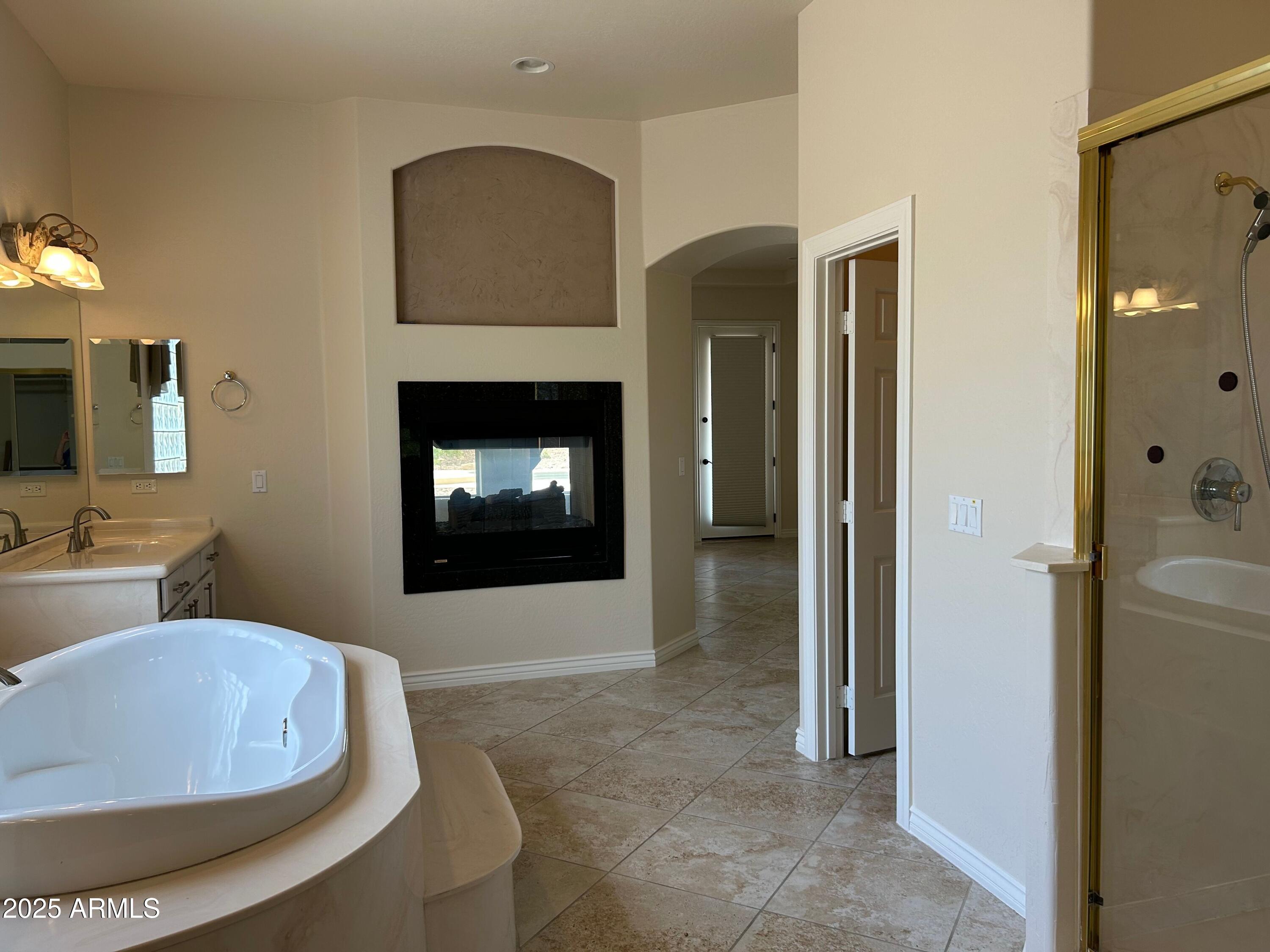 22239 N LOS CABALLOS Drive