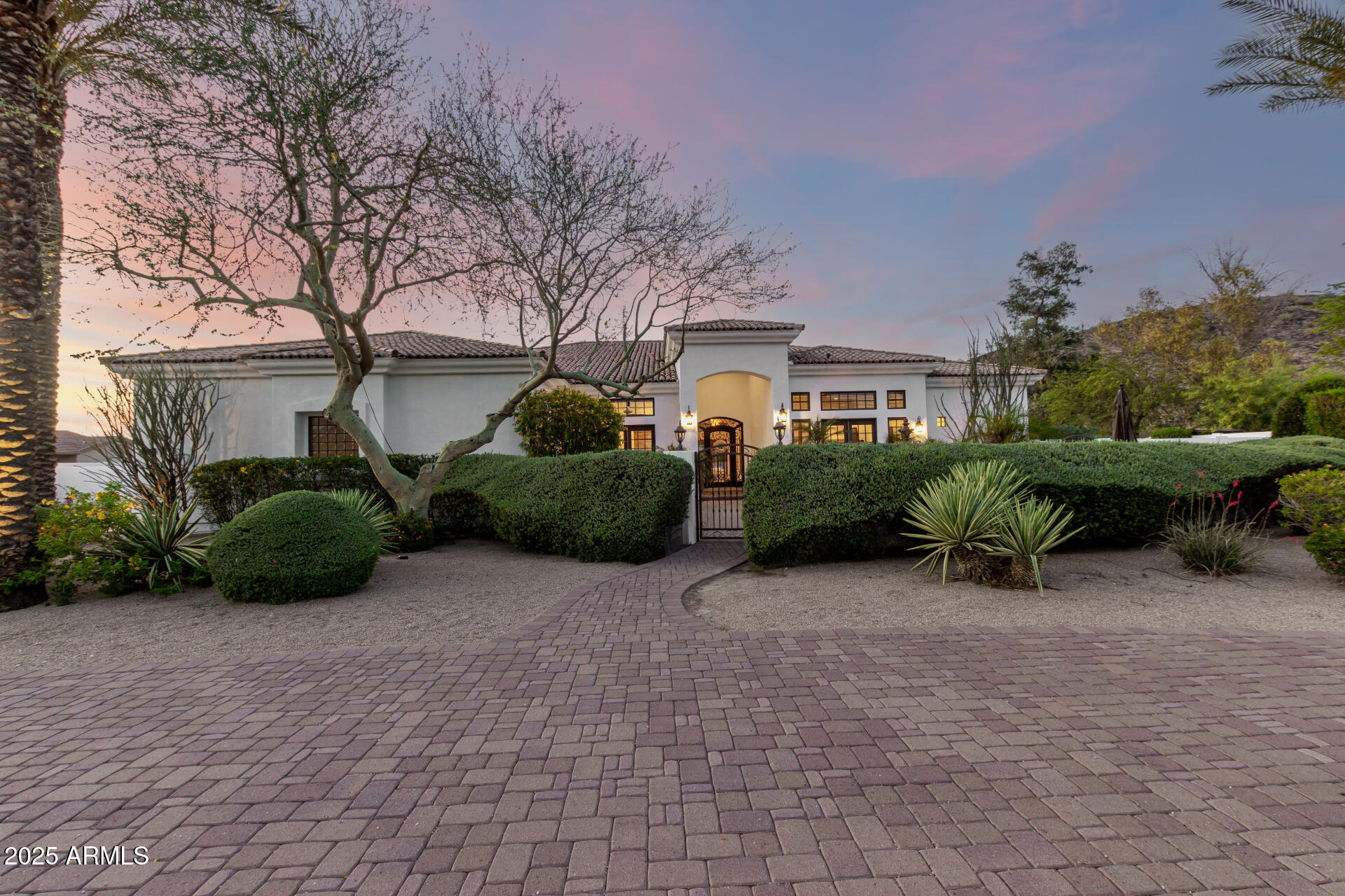 6308 W PARKSIDE Lane