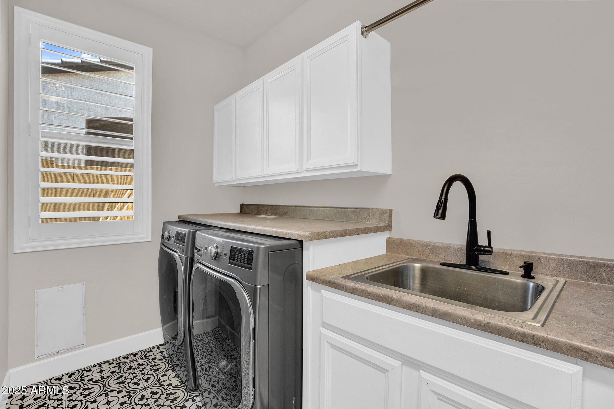 1410 S LOS ALTOS Drive