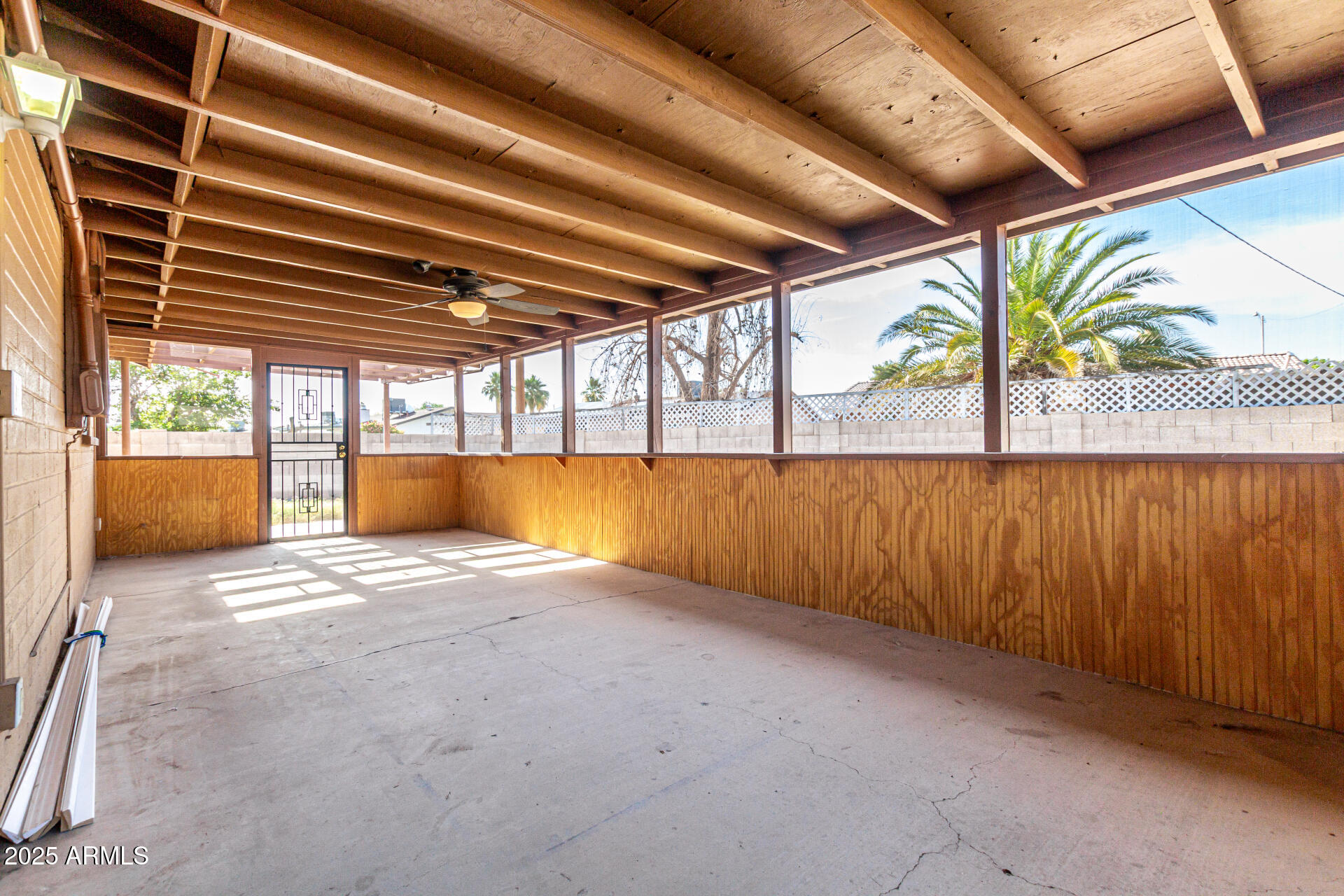 3208 W PORT ROYALE Lane