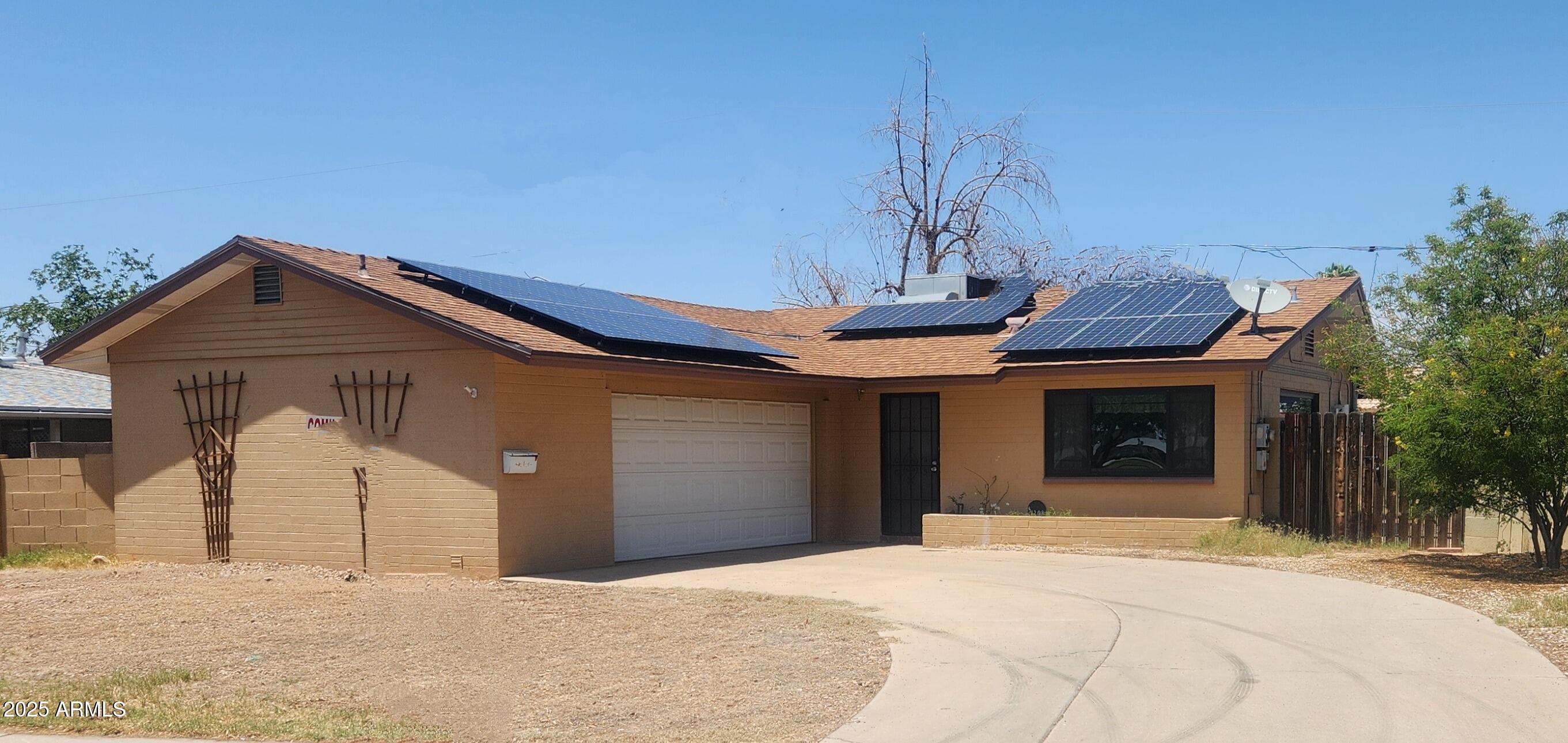 3208 W PORT ROYALE Lane