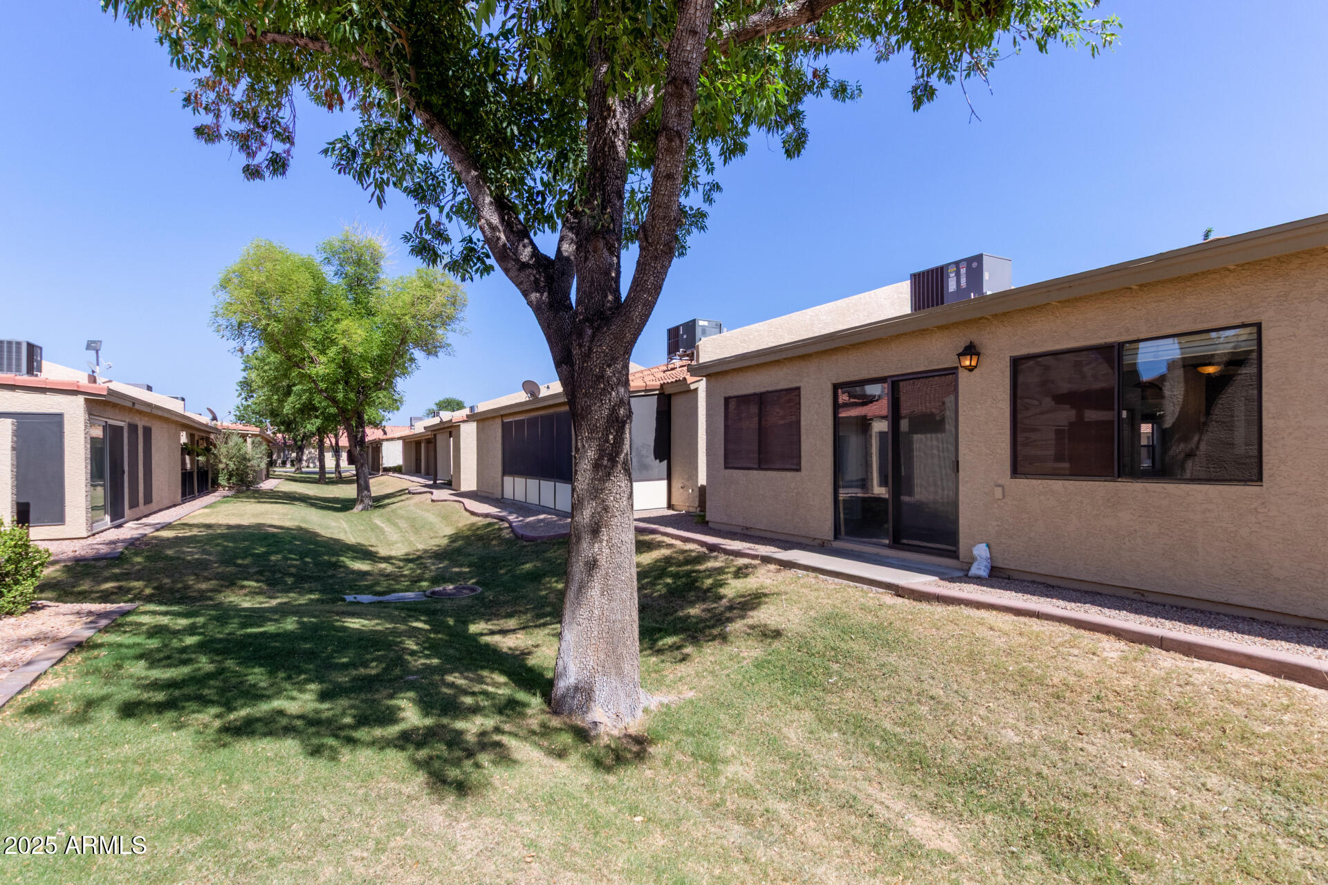 1021 S GREENFIELD Road 1211