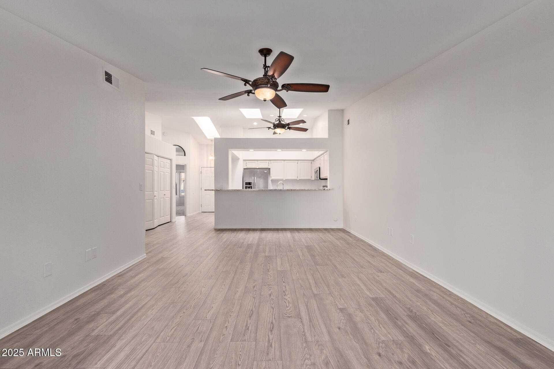 1021 S GREENFIELD Road 1211