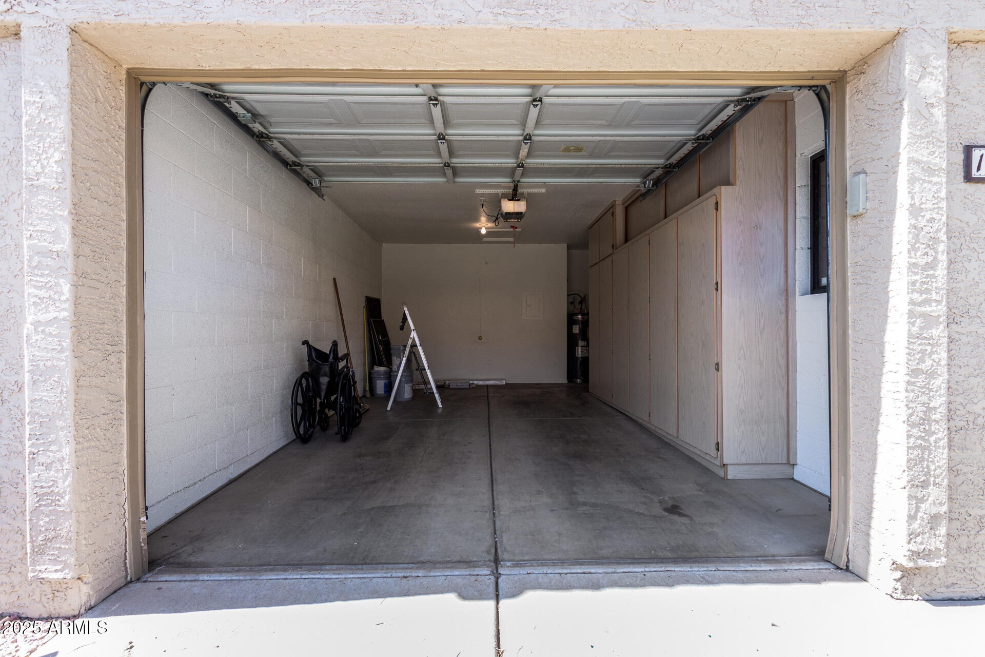 1021 S GREENFIELD Road 1211