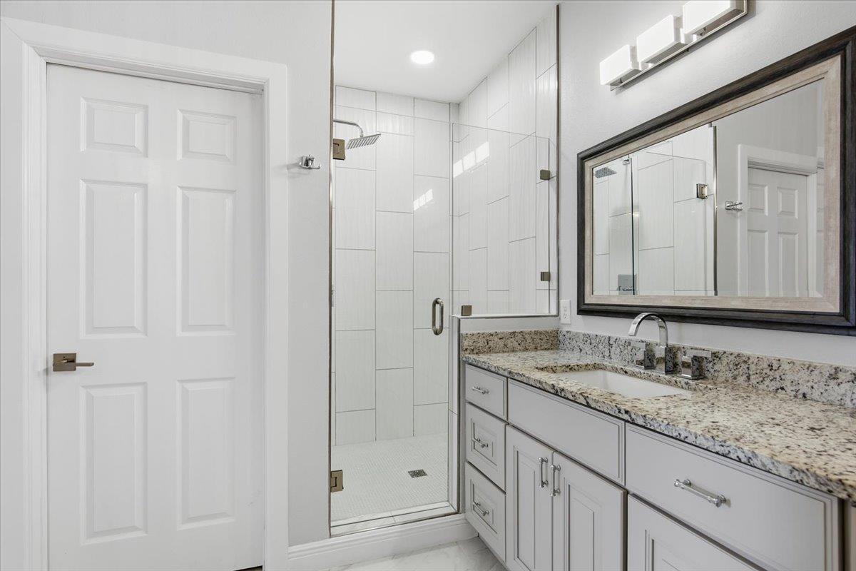 2203 Onion Creek PKWY # 17