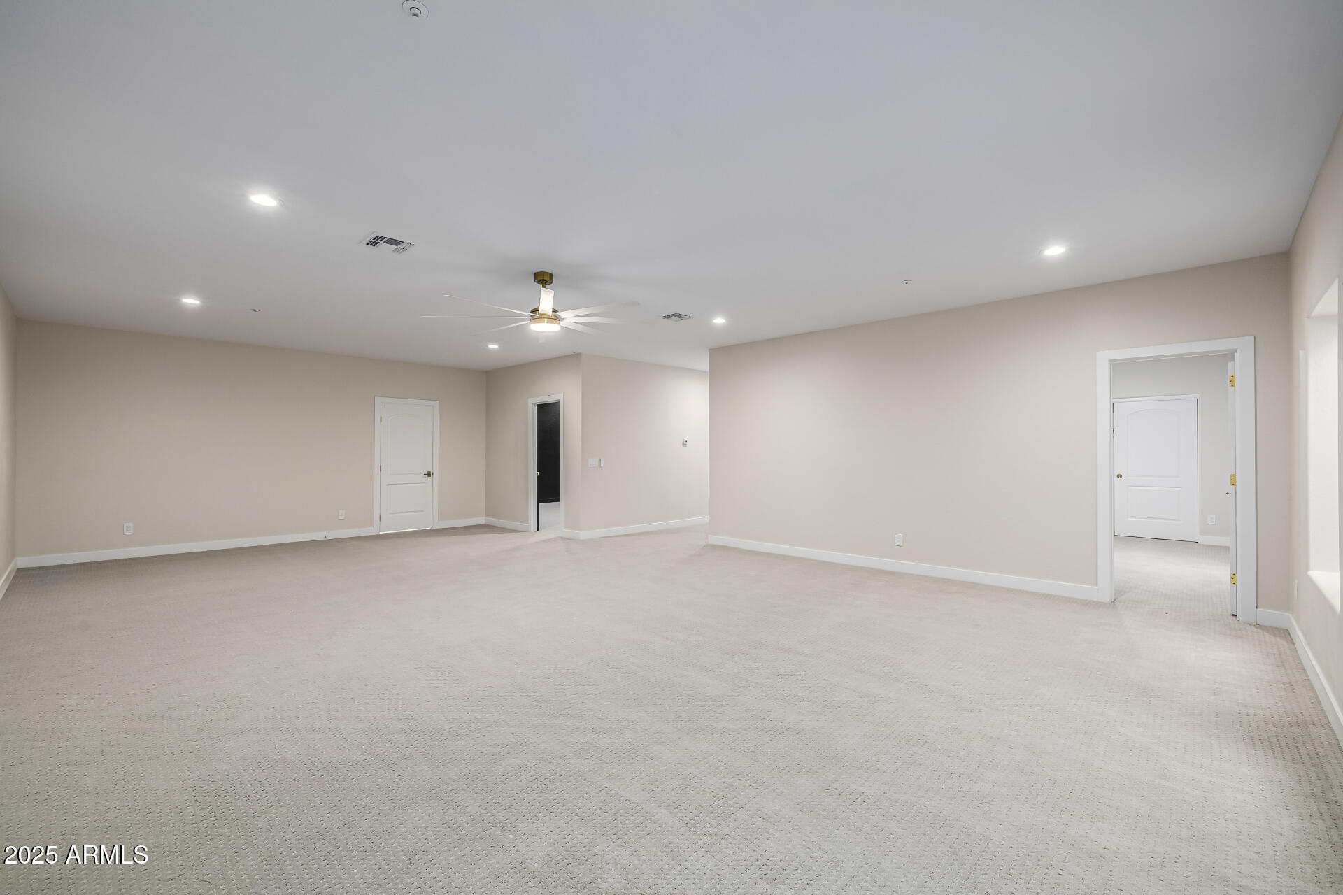 2743 E VIRGINIA Street