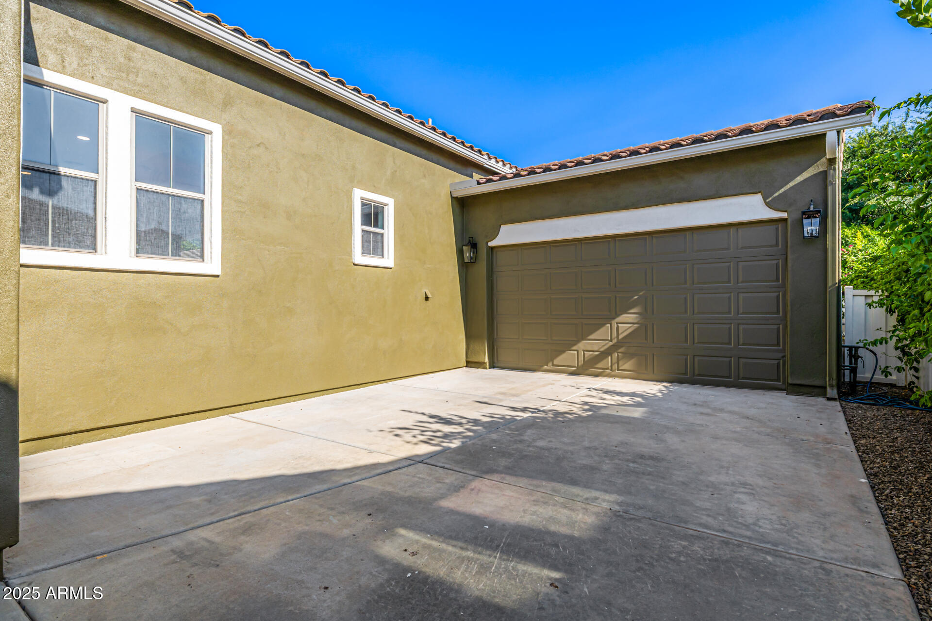 2743 E VIRGINIA Street