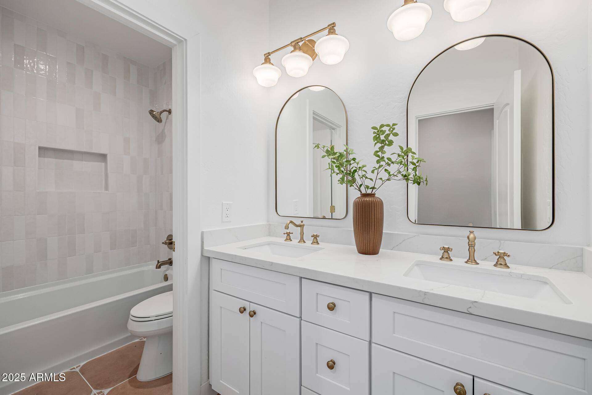 2743 E VIRGINIA Street