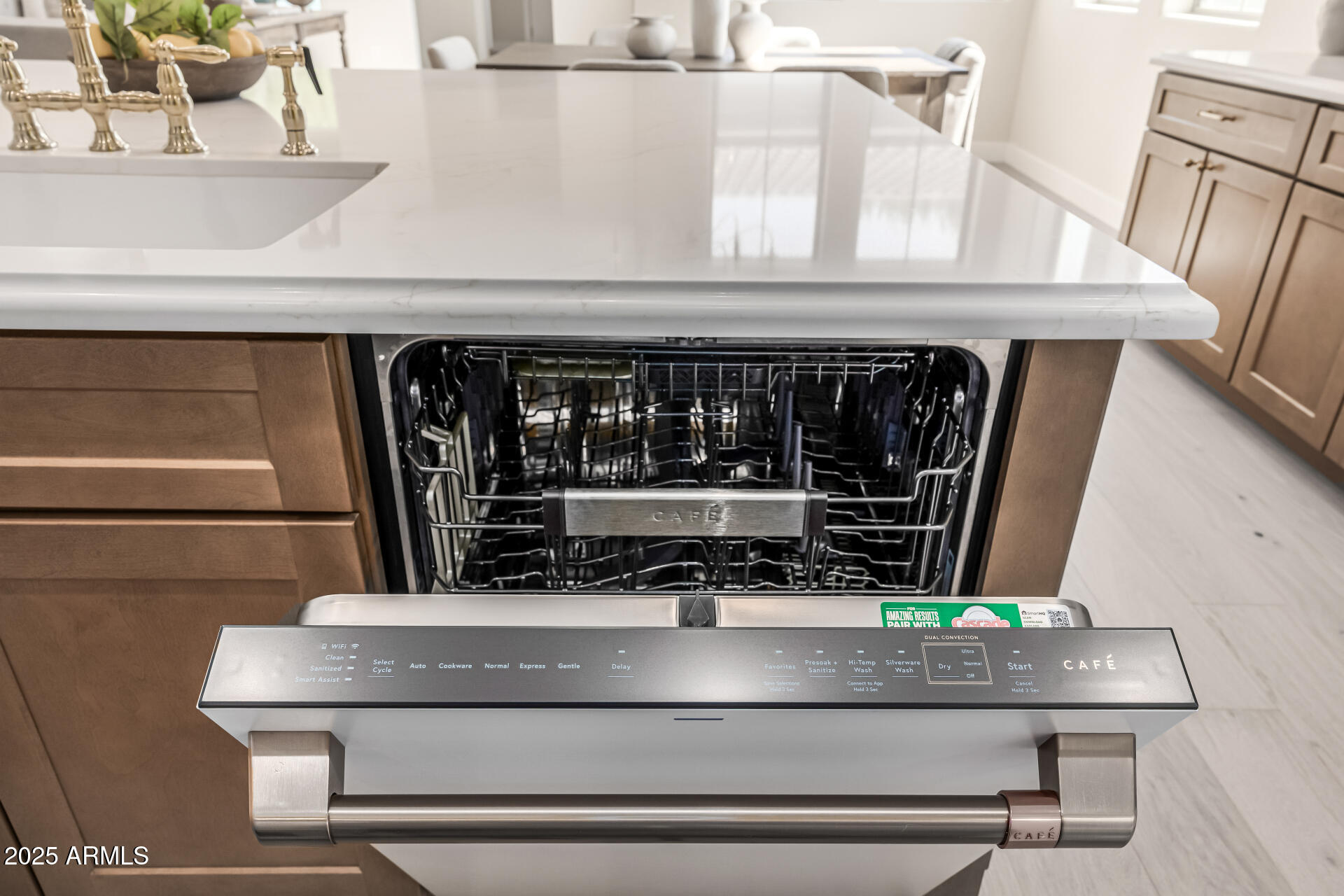 2743 E VIRGINIA Street