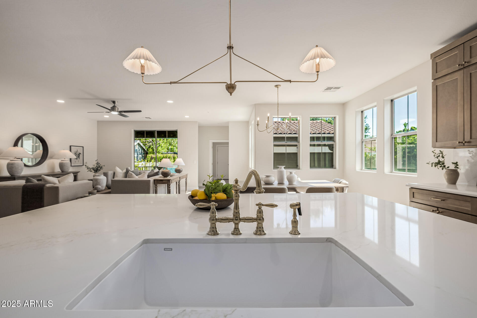 2743 E VIRGINIA Street