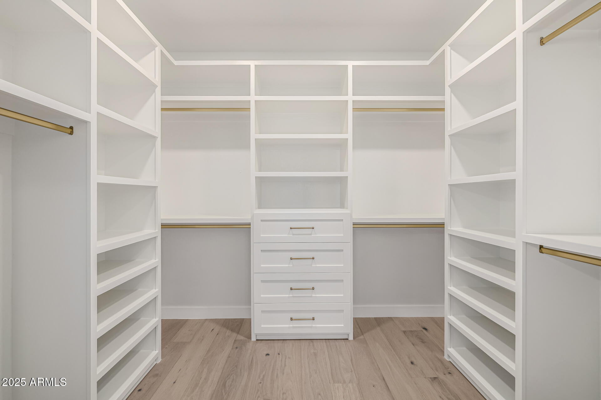 2743 E VIRGINIA Street