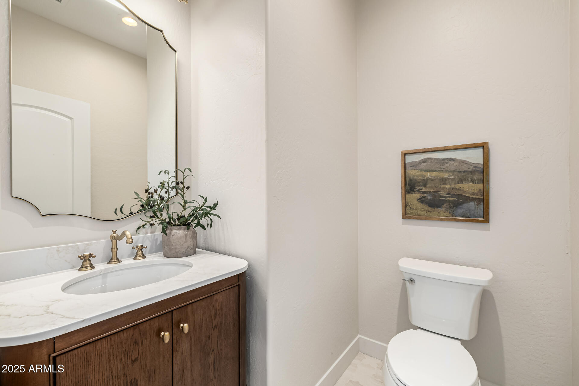 2743 E VIRGINIA Street