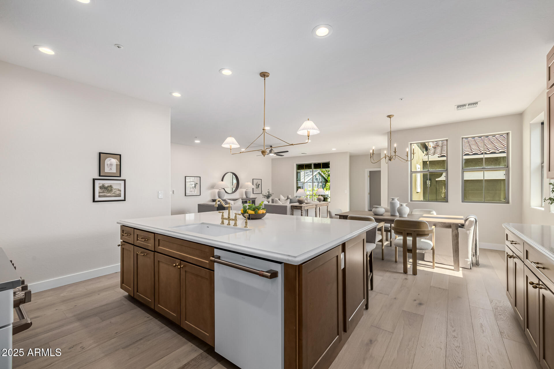 2743 E VIRGINIA Street