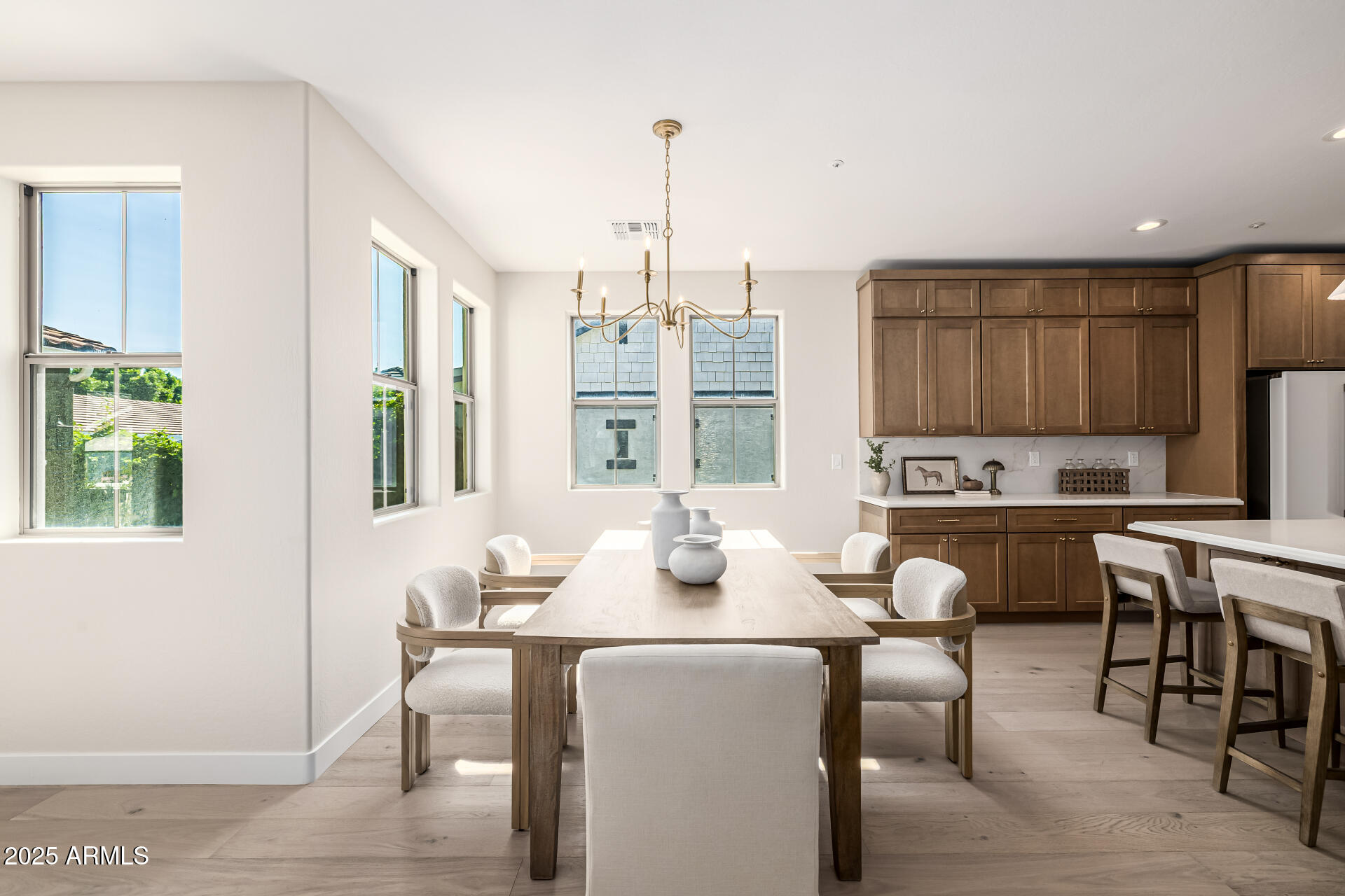 2743 E VIRGINIA Street